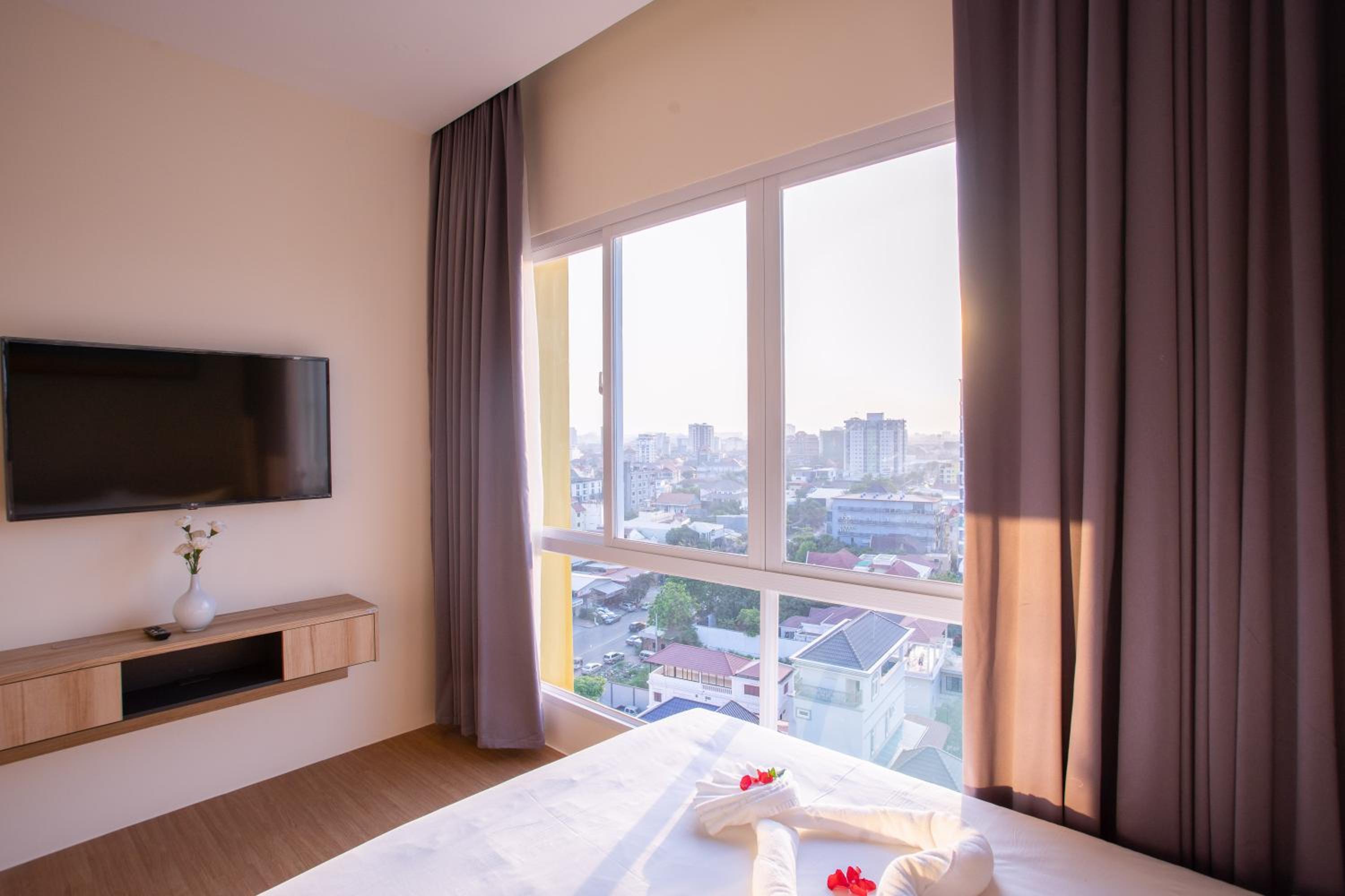 Superior One Bedroom Apartment - Photo 4