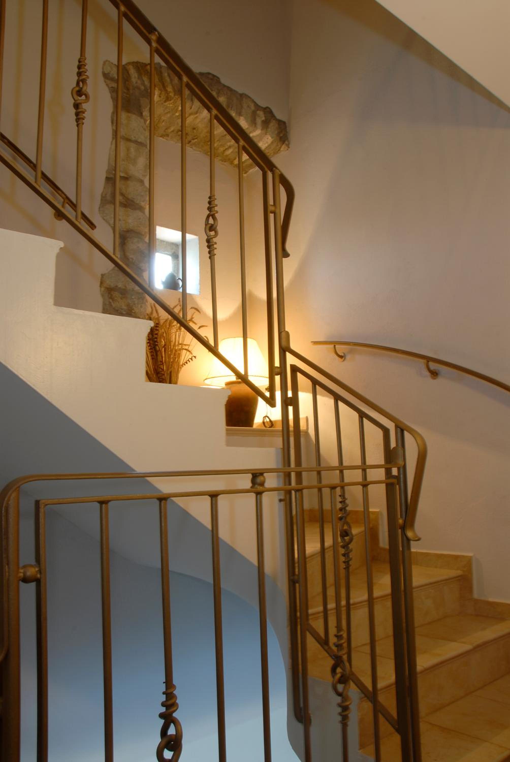 Four-Bedroom Apartment - Photo 12