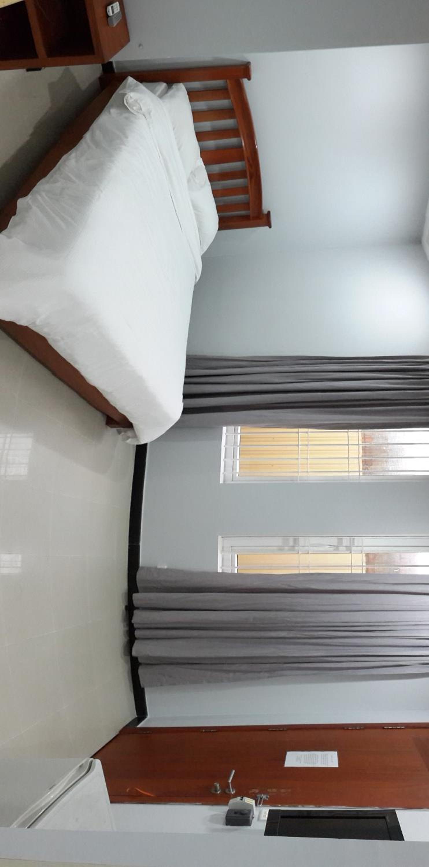 Double Room with Air-Conditioning - Photo 2