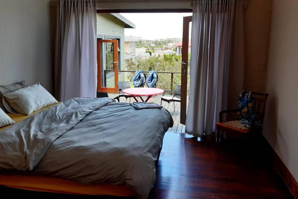 Two-Bedroom House photo 3
