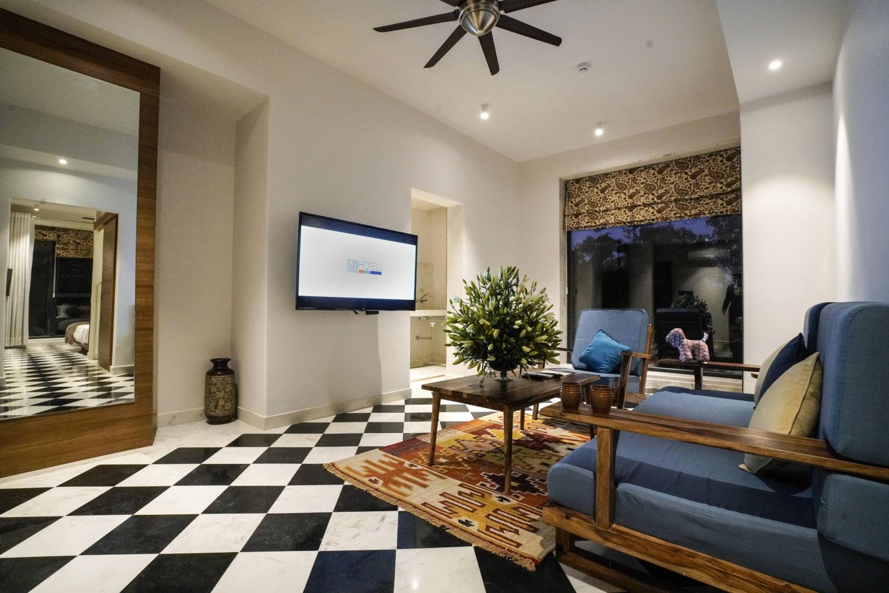 Premier Nest Suite - Photo 4