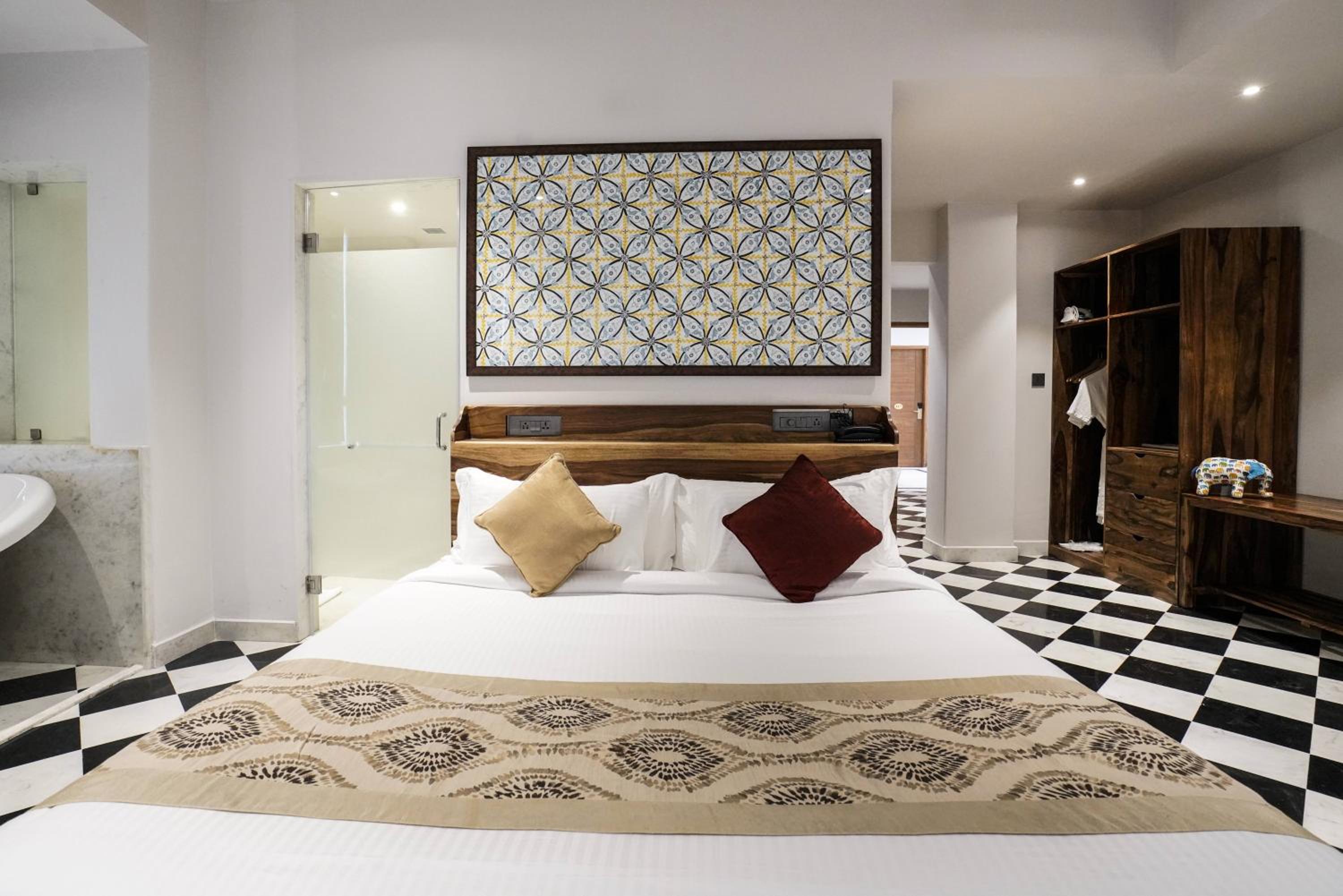 Royal Nest Suite - Photo 7