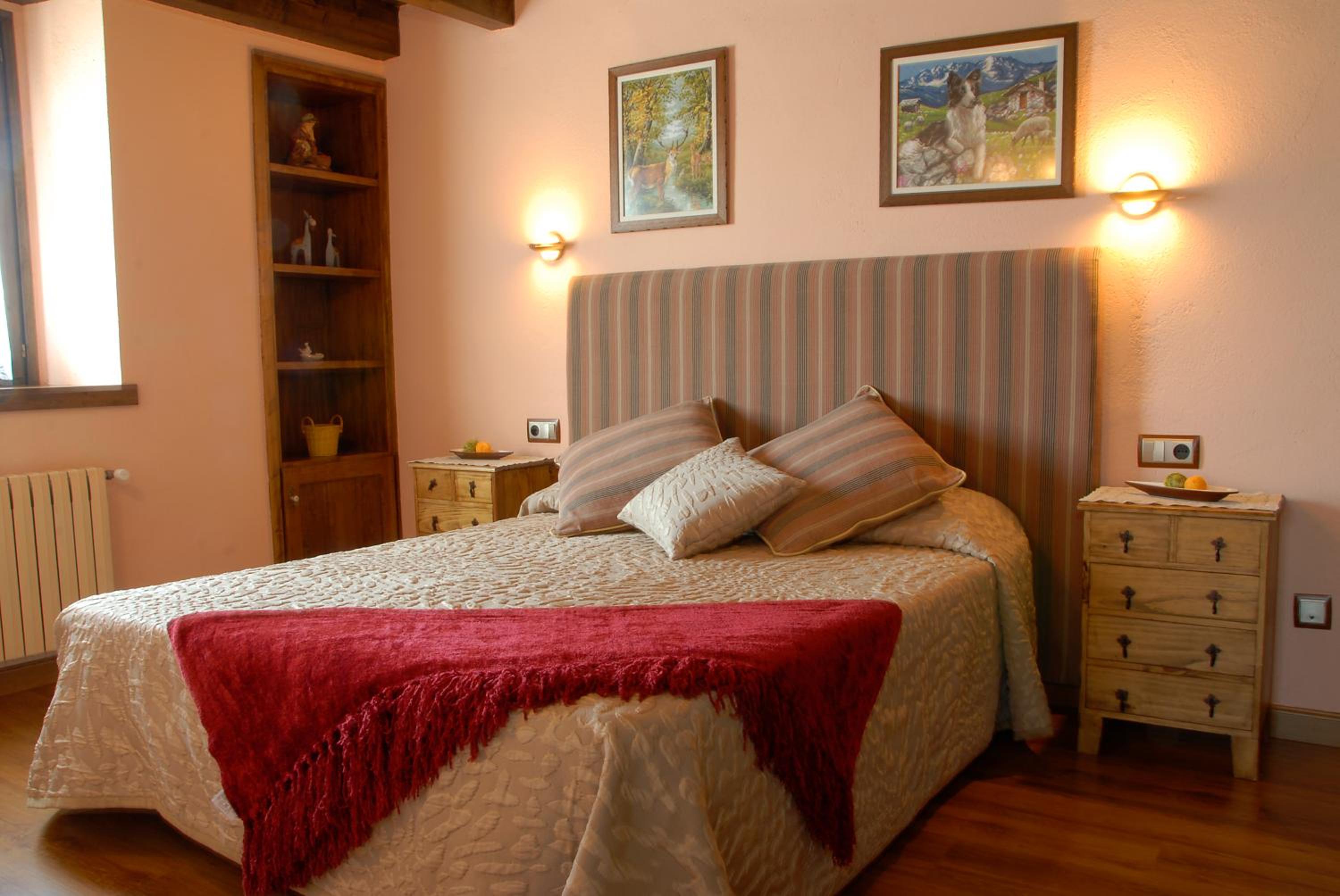 Four-Bedroom Apartment - Photo 10