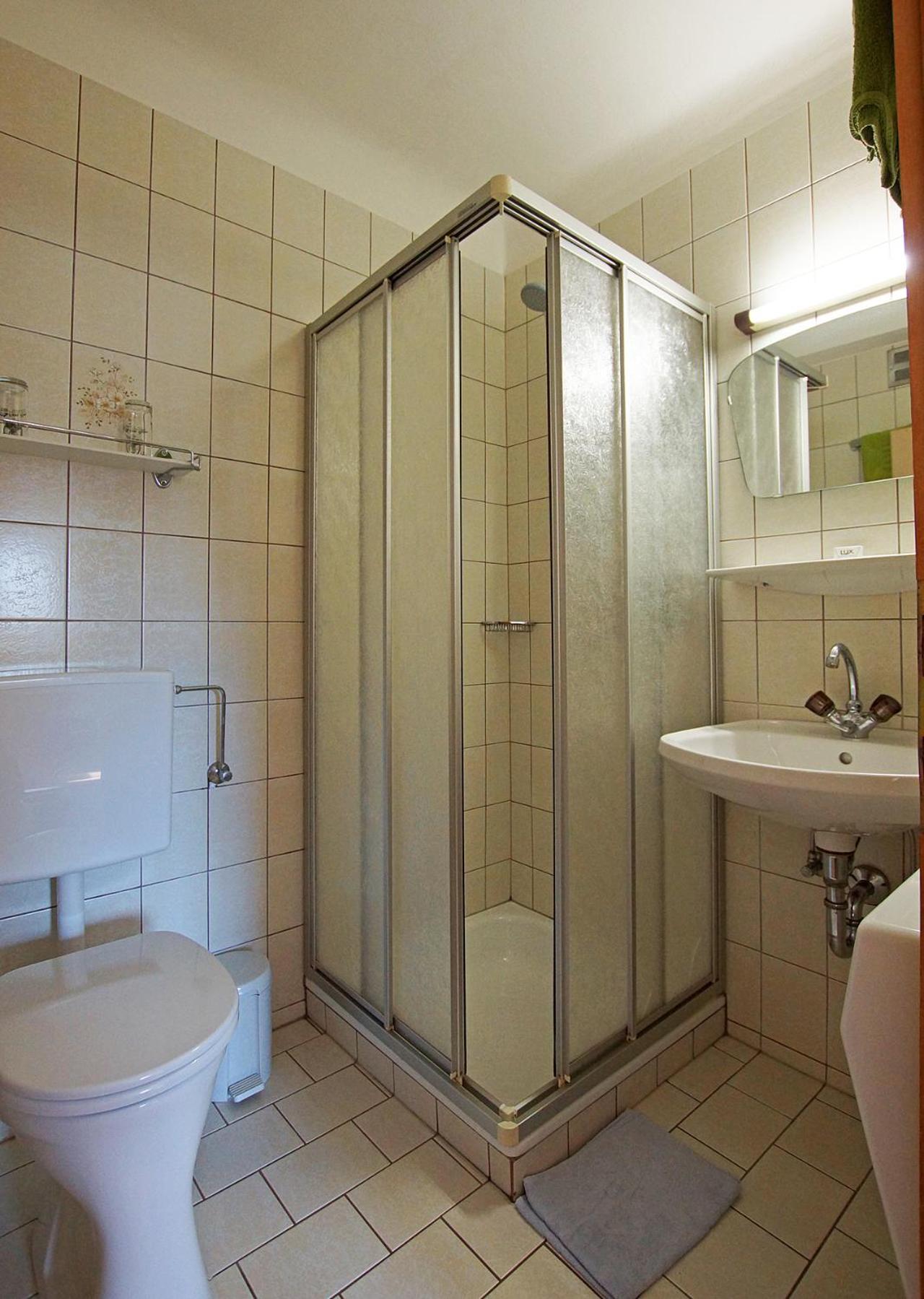 Quadruple Room with Mountain View photo 2