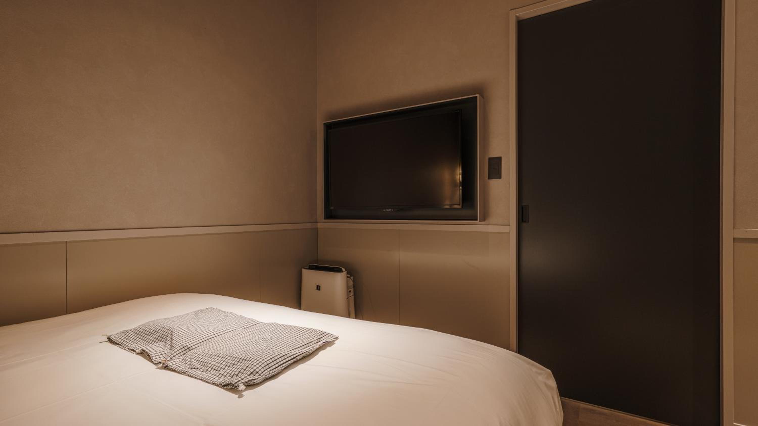 Deluxe Double Room - Photo 14