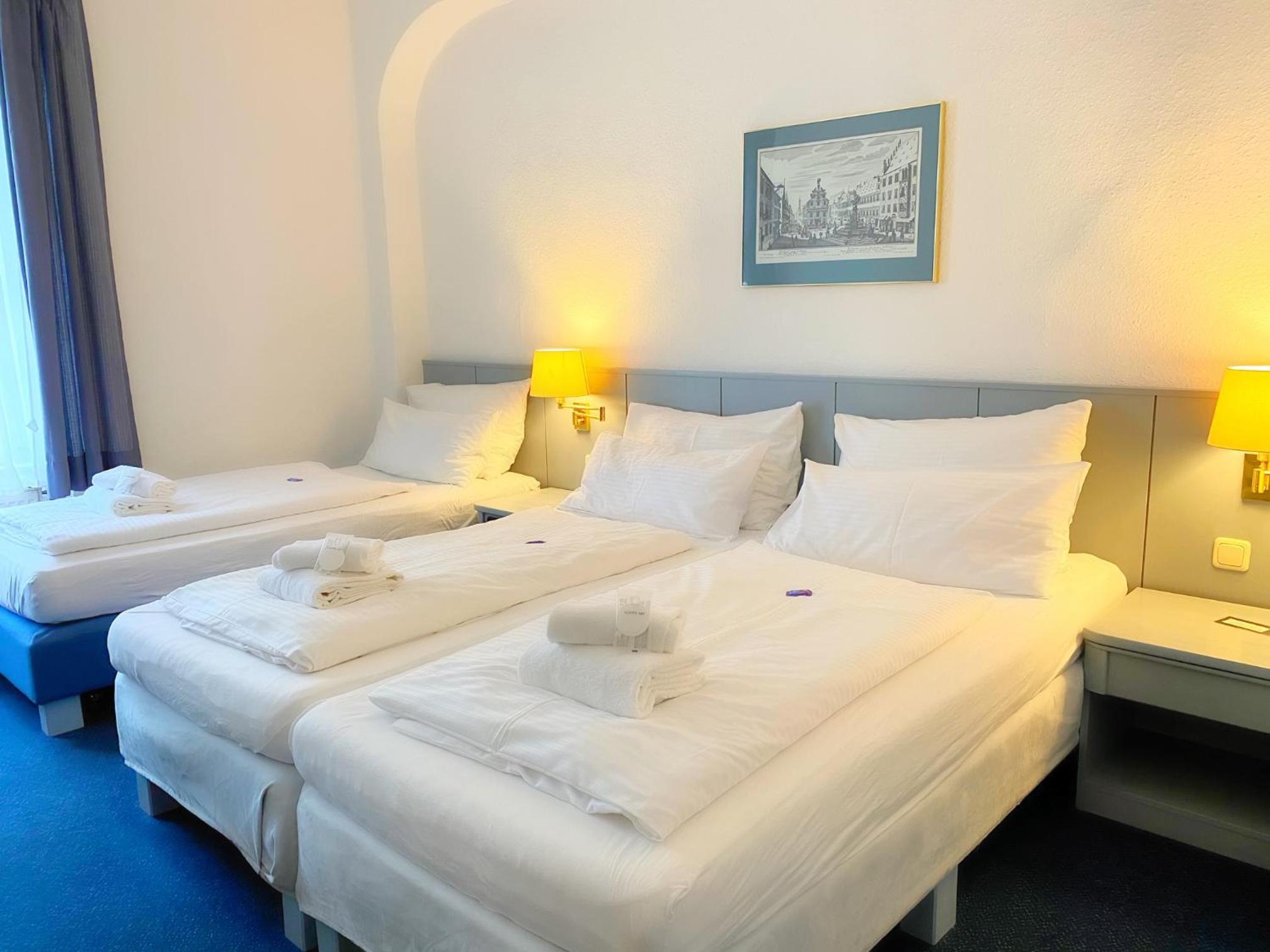 Triple Room - Photo 1