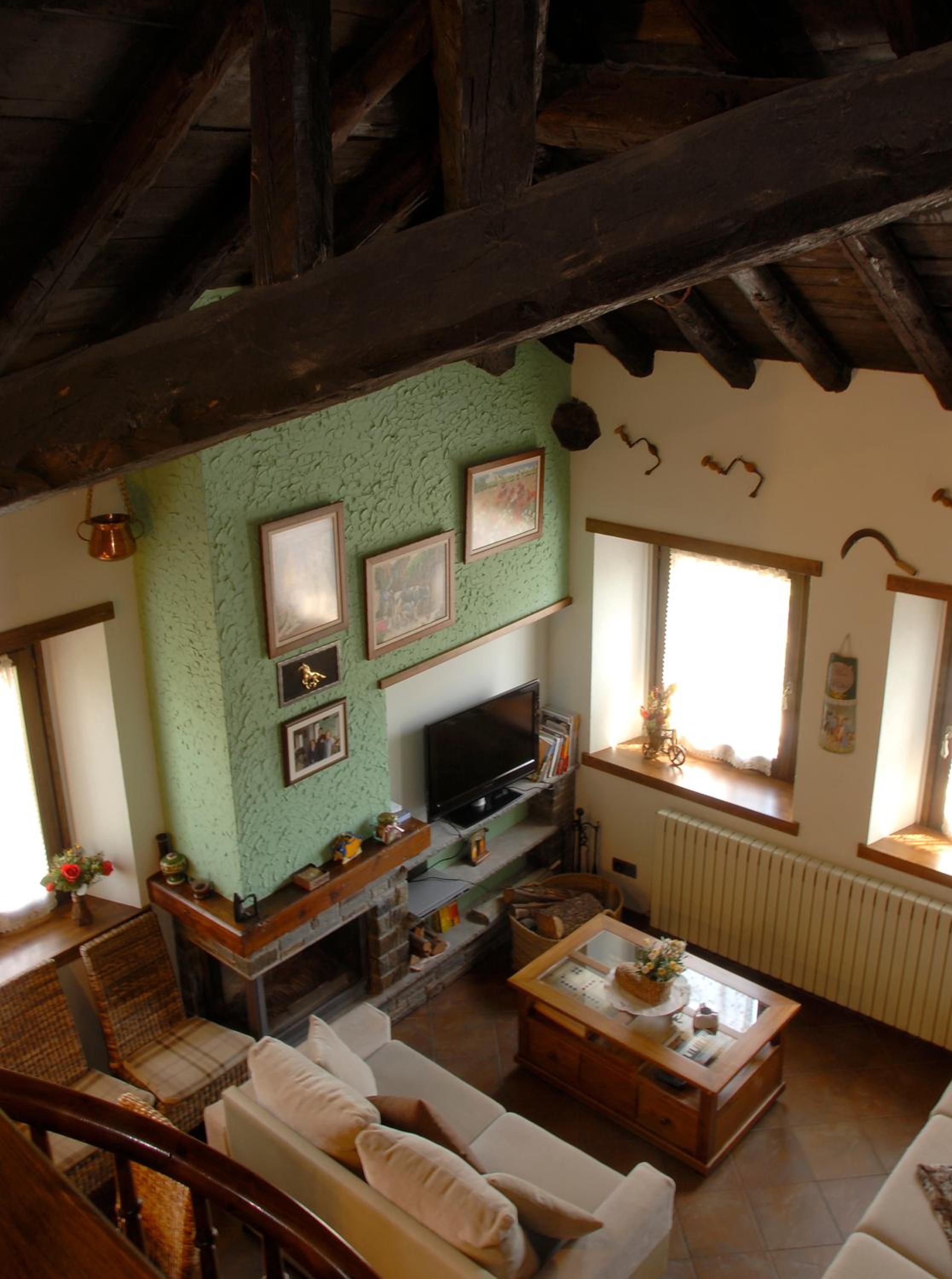 Four-Bedroom Apartment - Photo 1