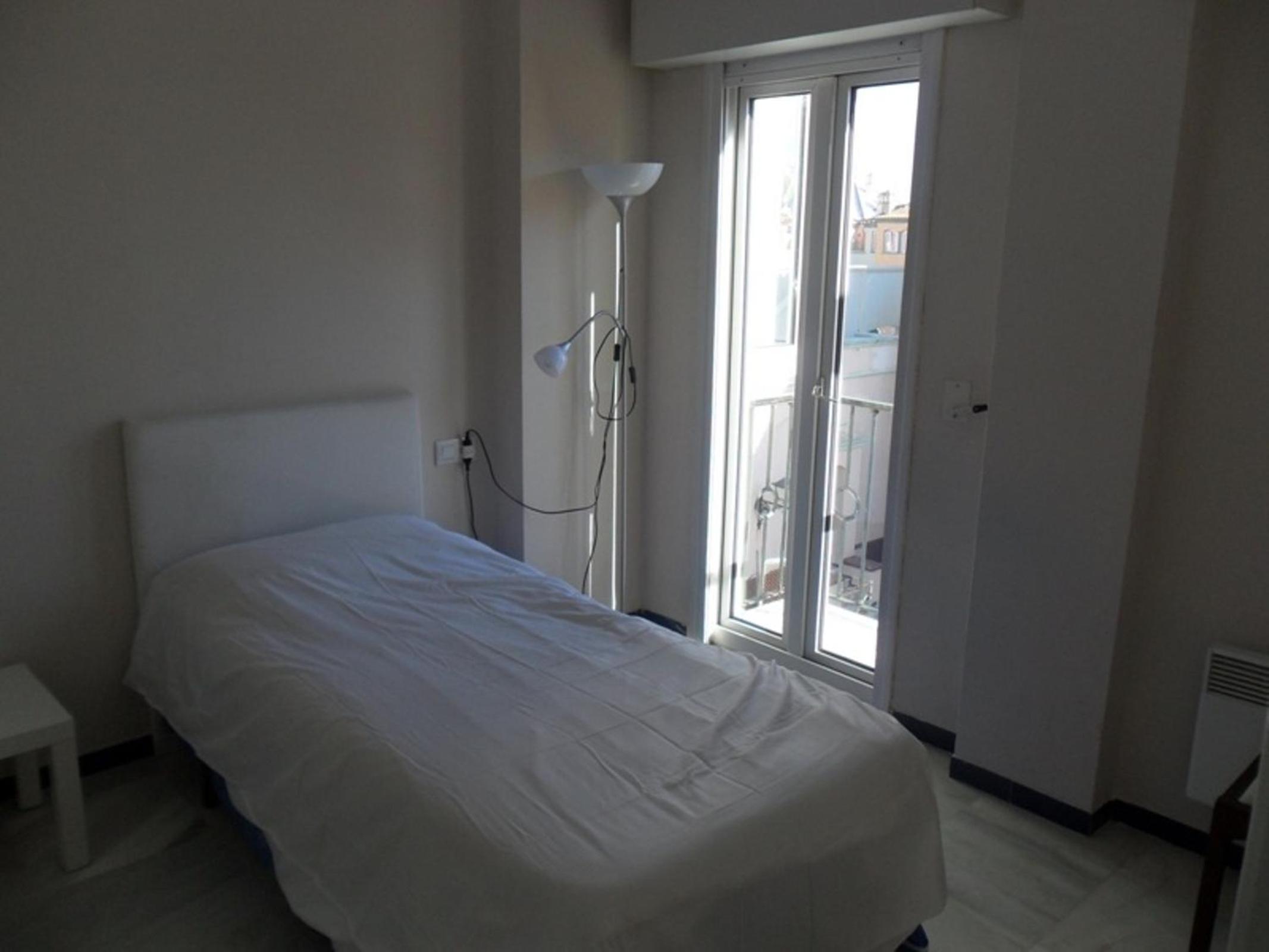 Apartamento de Tres Habitaciones - Plazoleta Croft - Casa 72 - 2