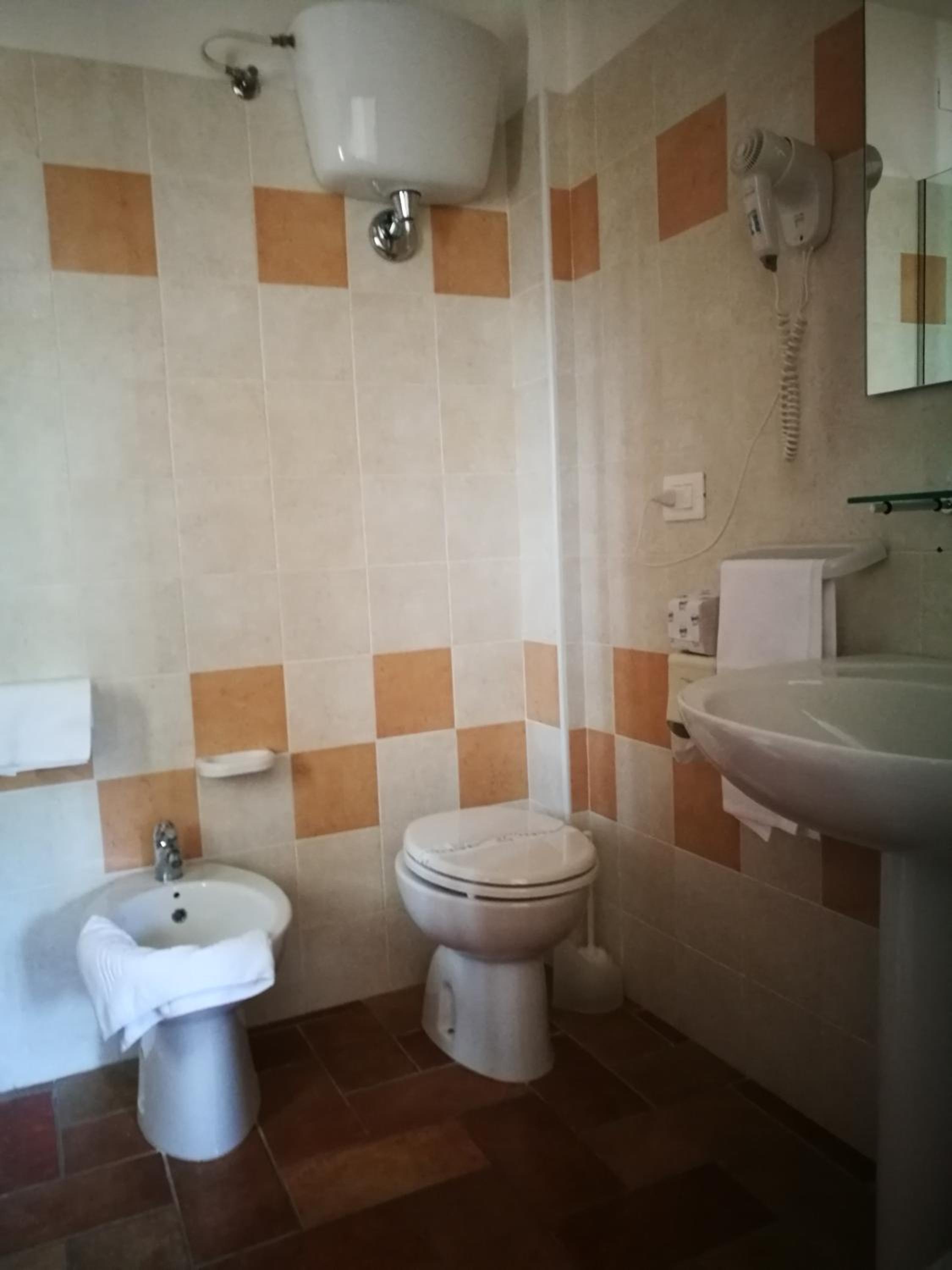 Double Room - Photo 4