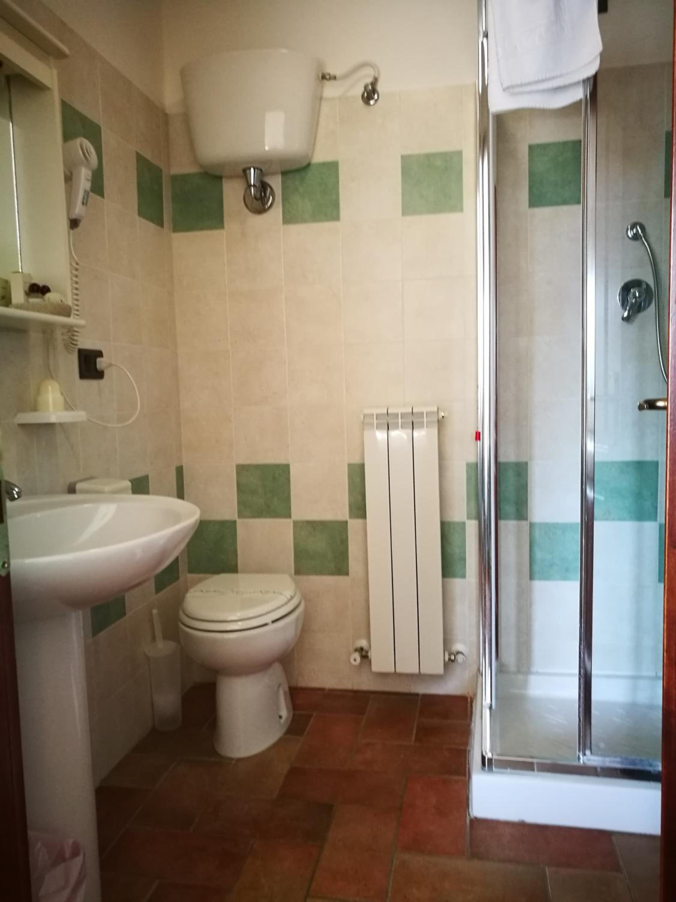 Double Room with Extra Bed - Photo 3