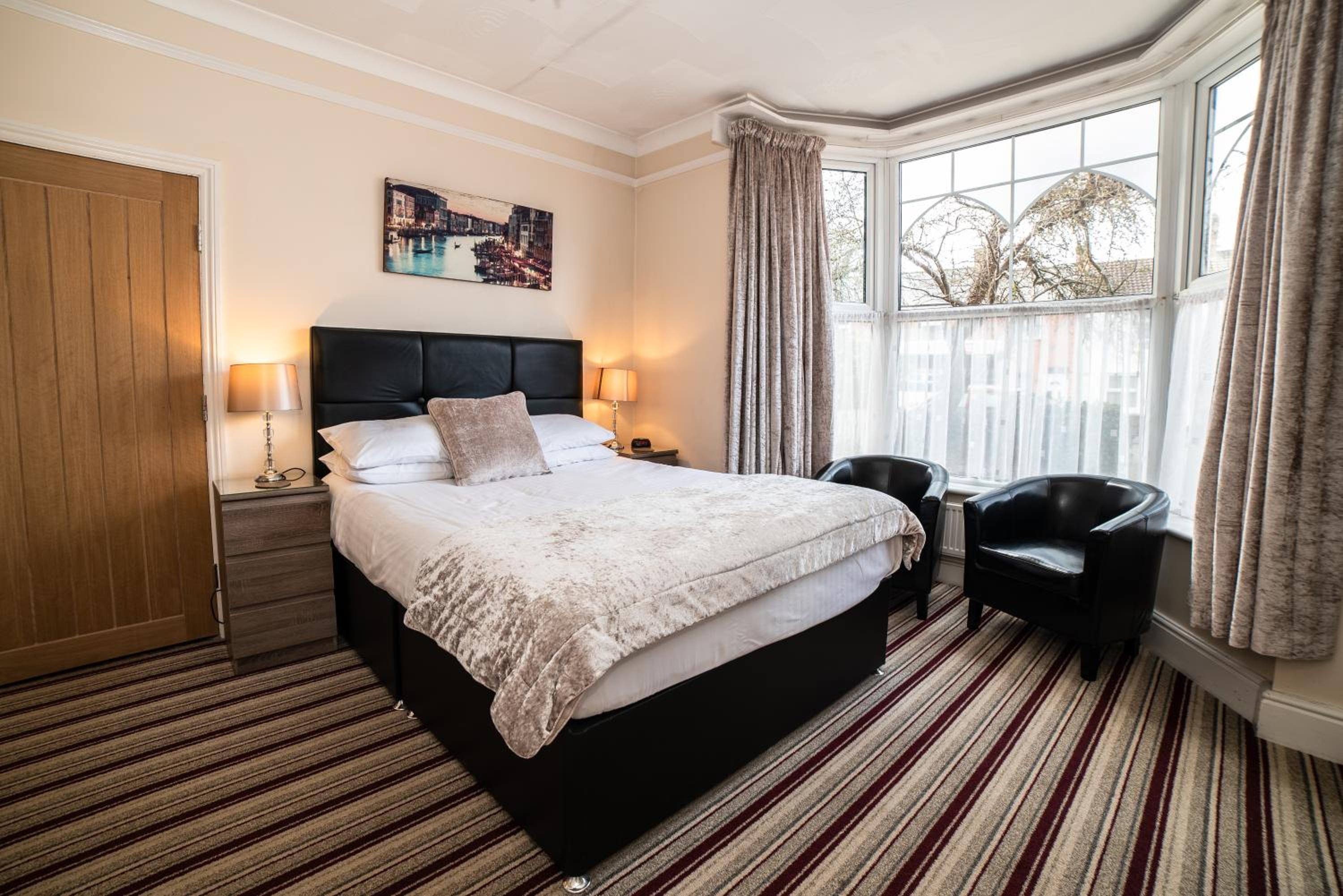 Standard  Double Room - Photo 1
