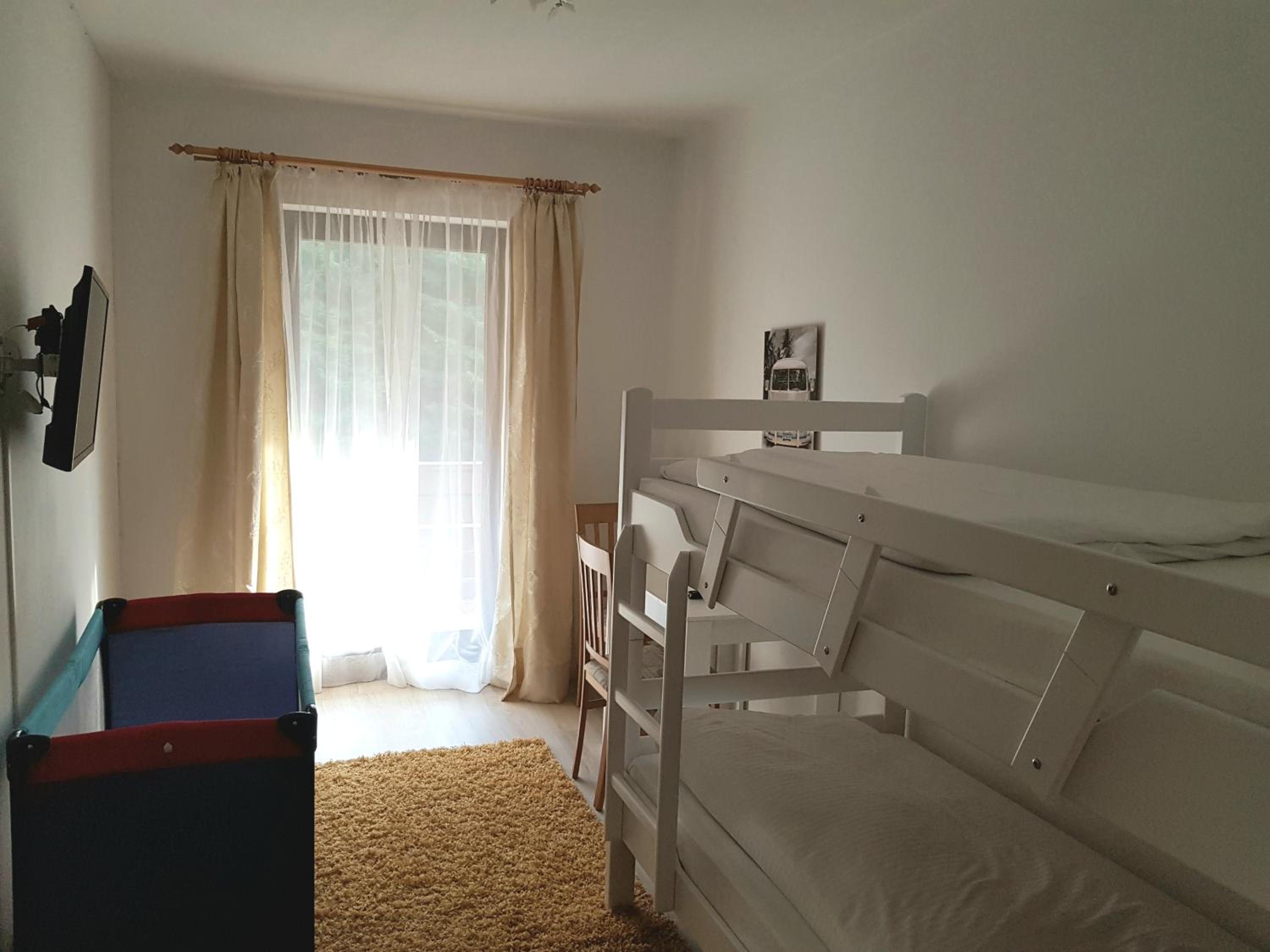 Family Room - Photo 9