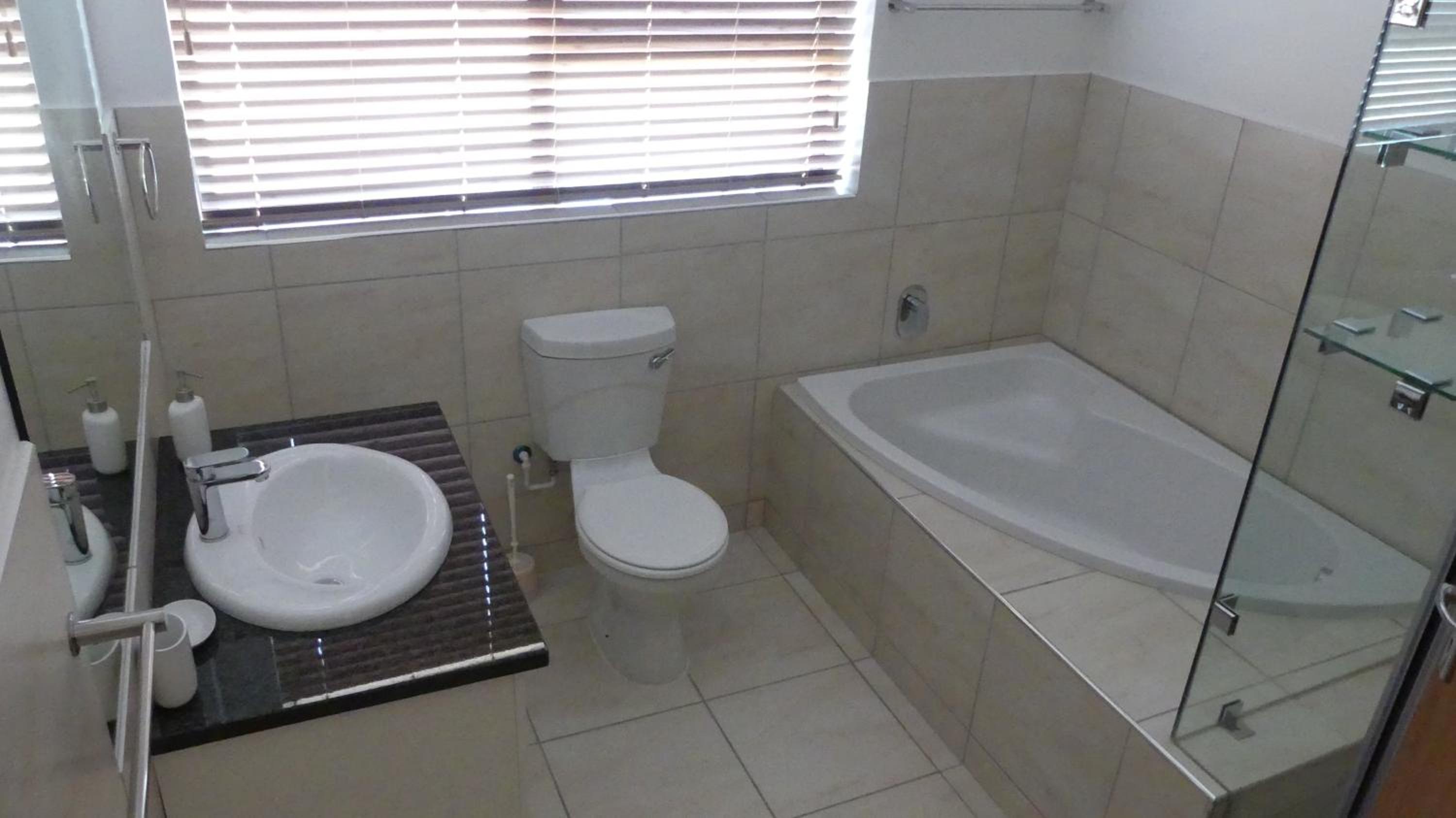 Vacation Home - Photo 2
