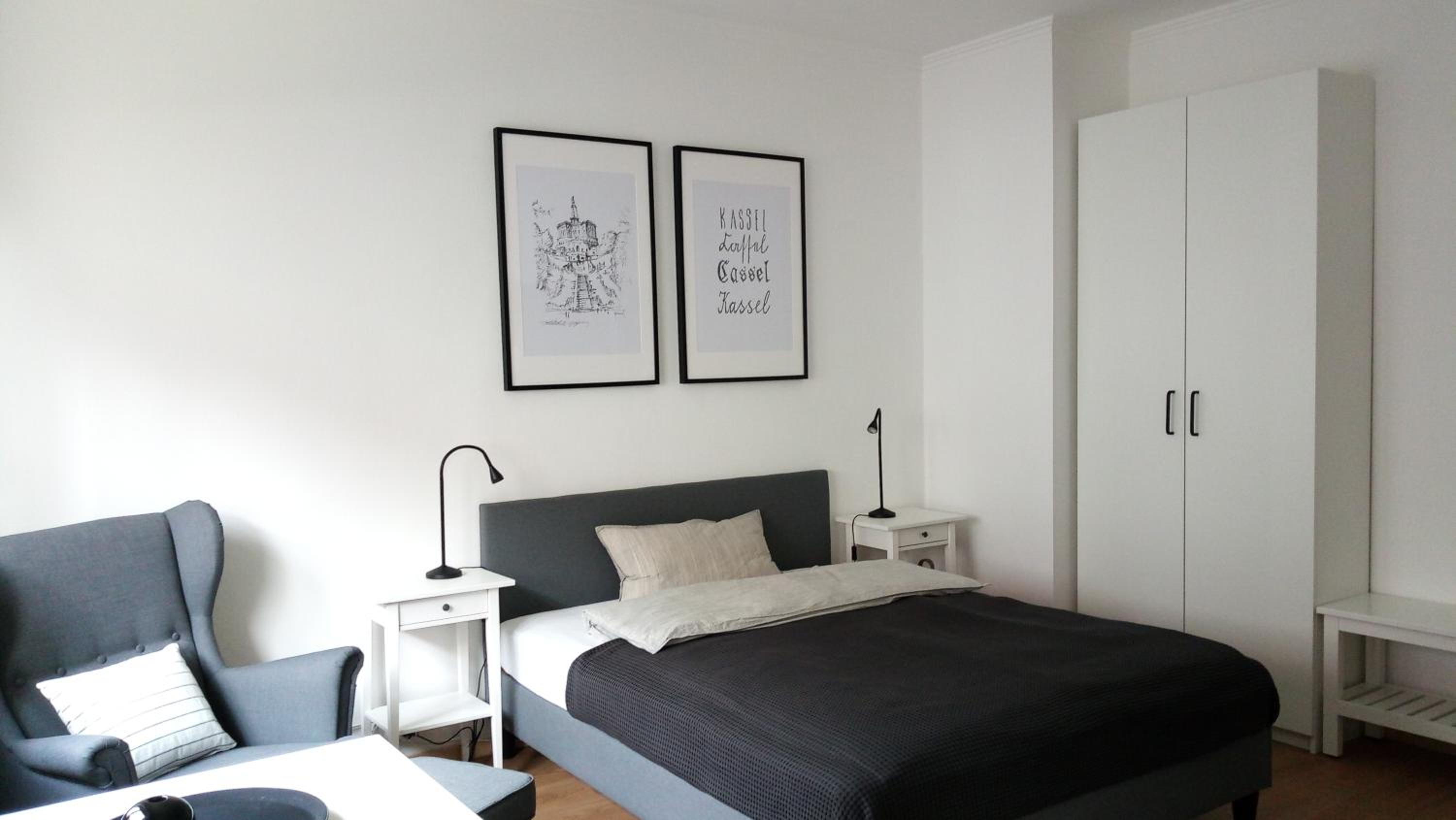 One-Bedroom Apartment photo 1