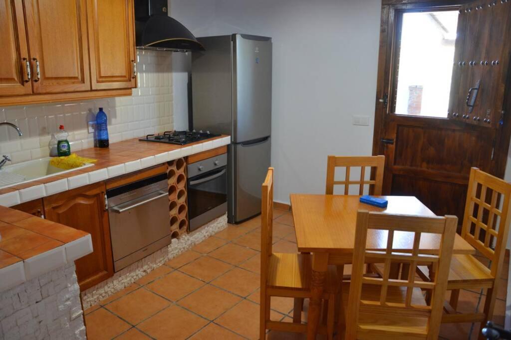 Three-Bedroom House photo 2