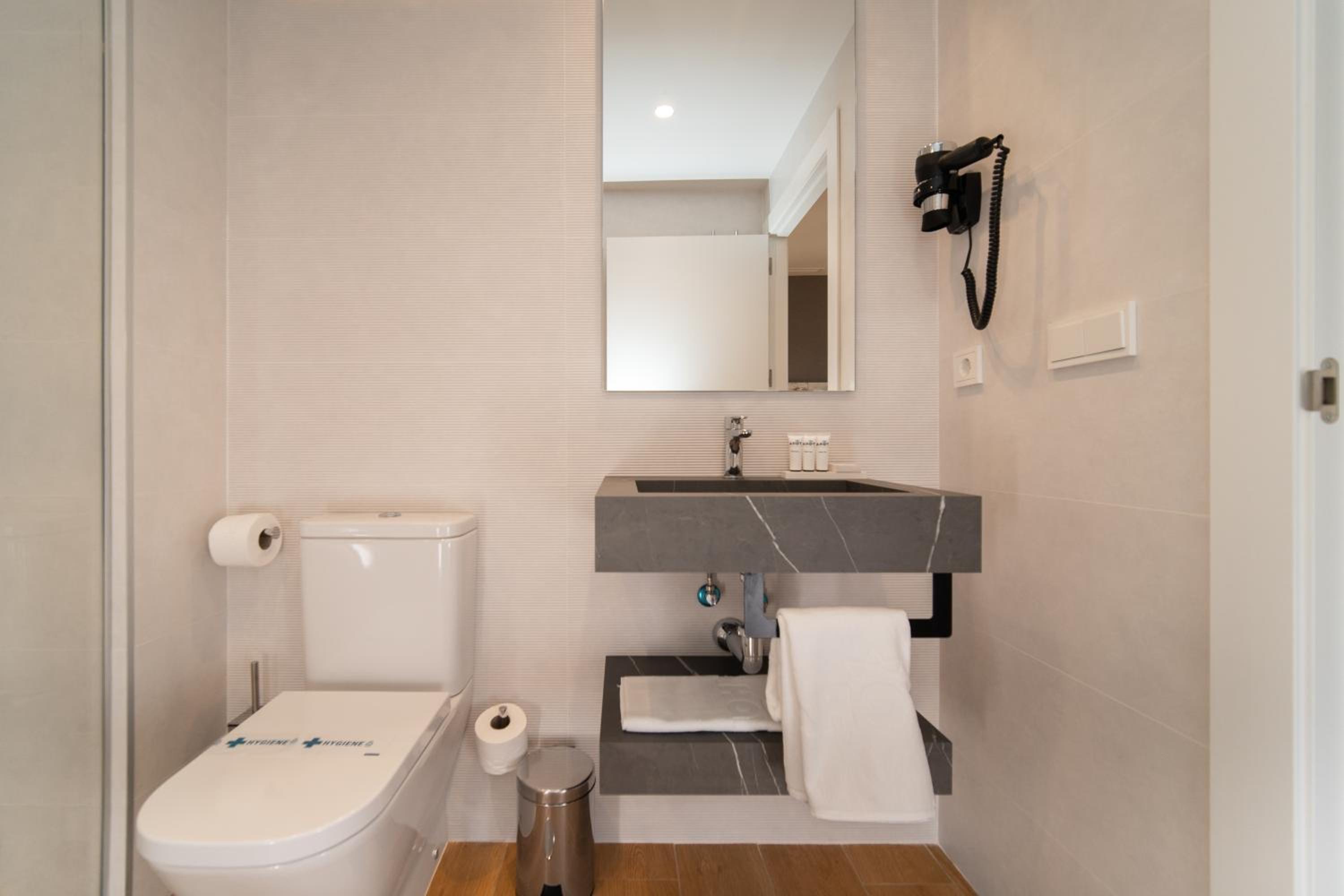 Two bedroom apartment with Sea view photo 2