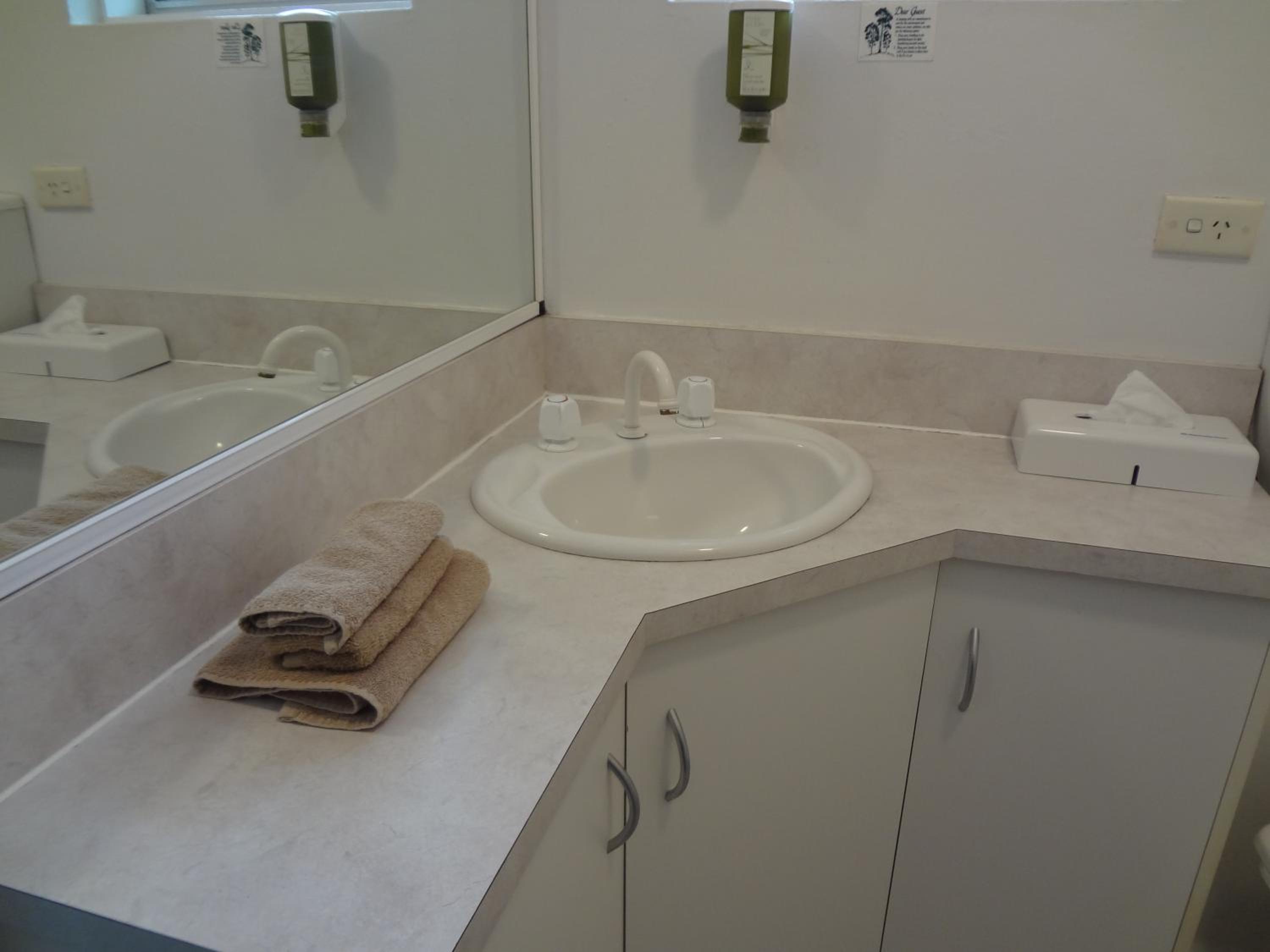 Studio Apartment - Photo 3