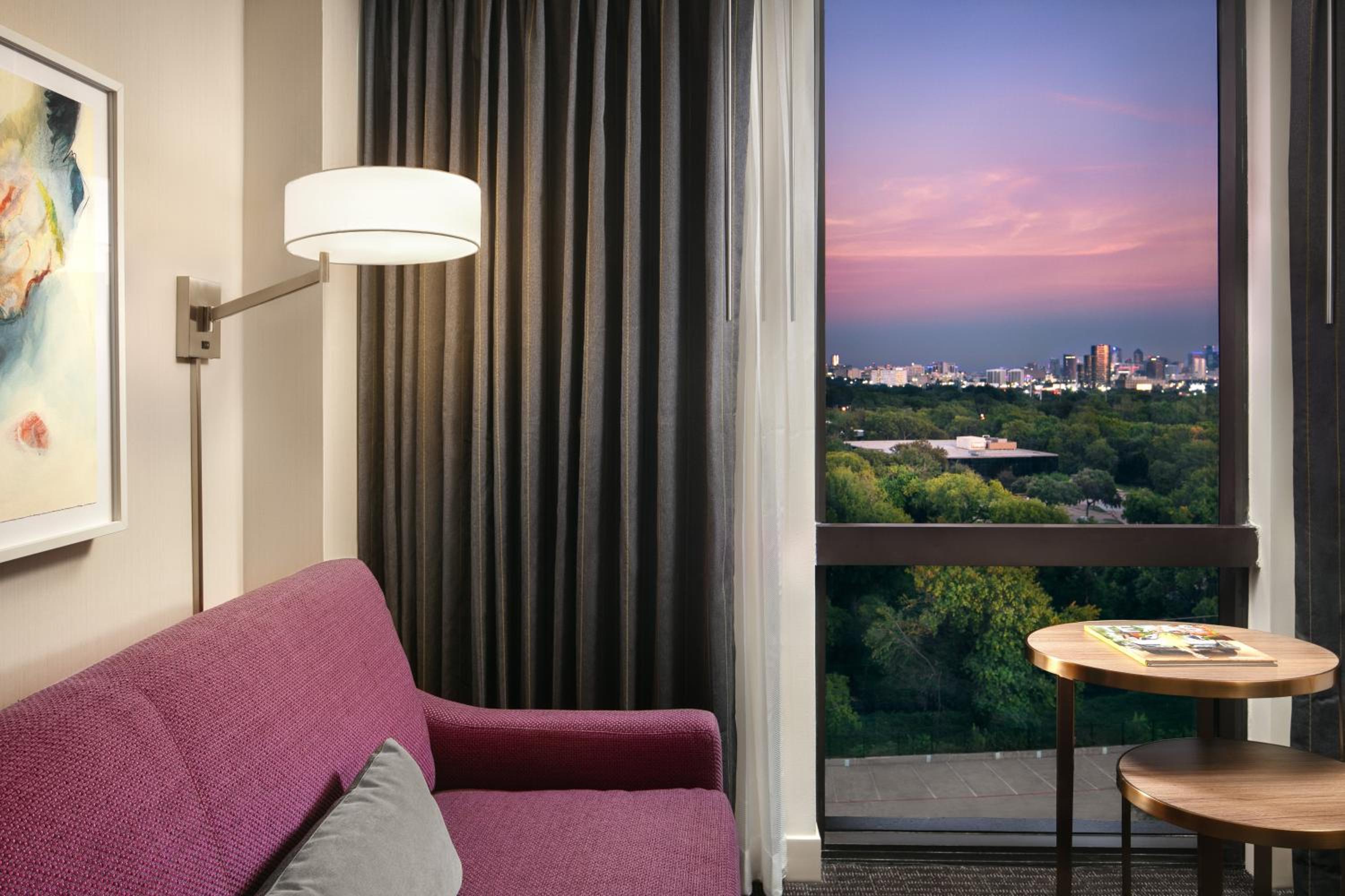 2 Queen Standard Room City View - Photo 2
