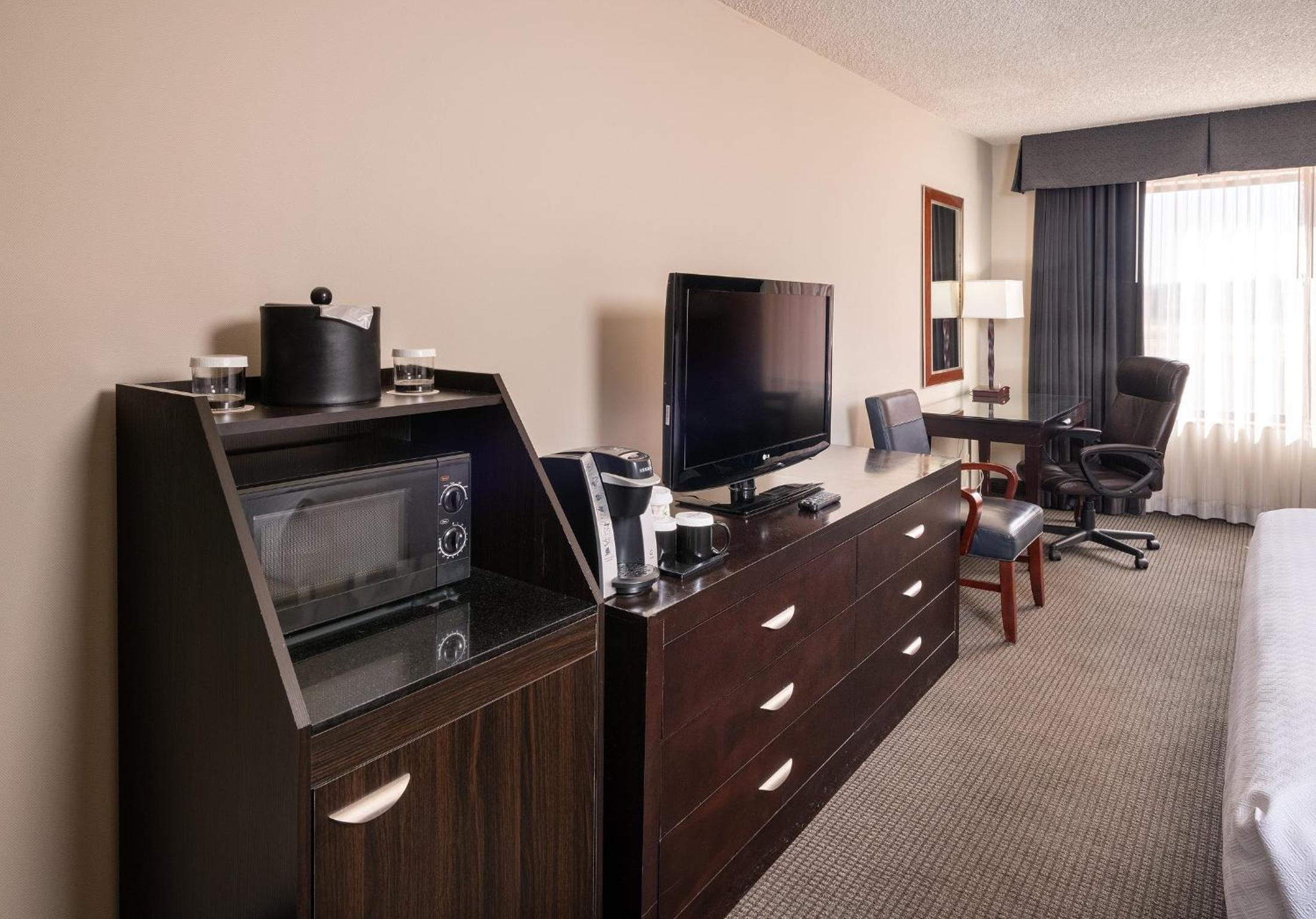 Executive King Room - Non-Smoking photo 2