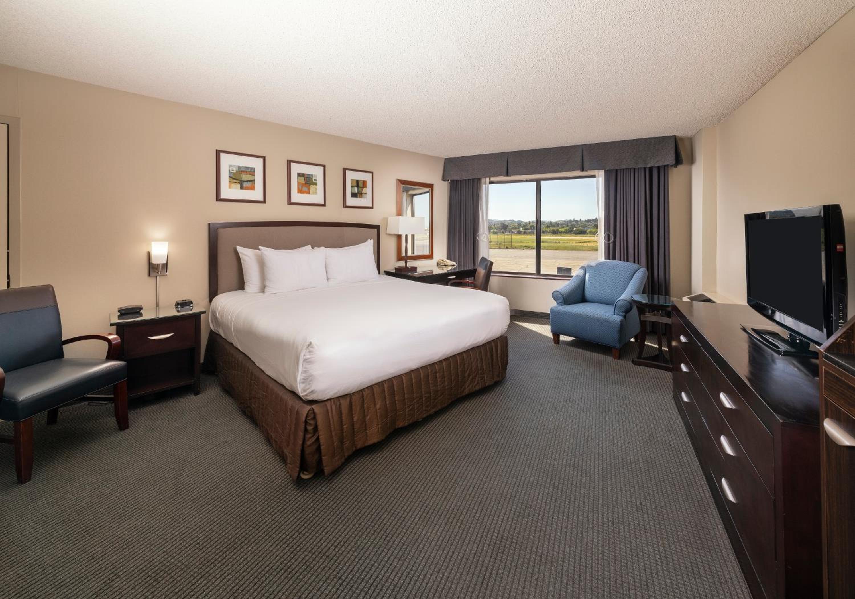 Executive King Room - Non-Smoking photo 3