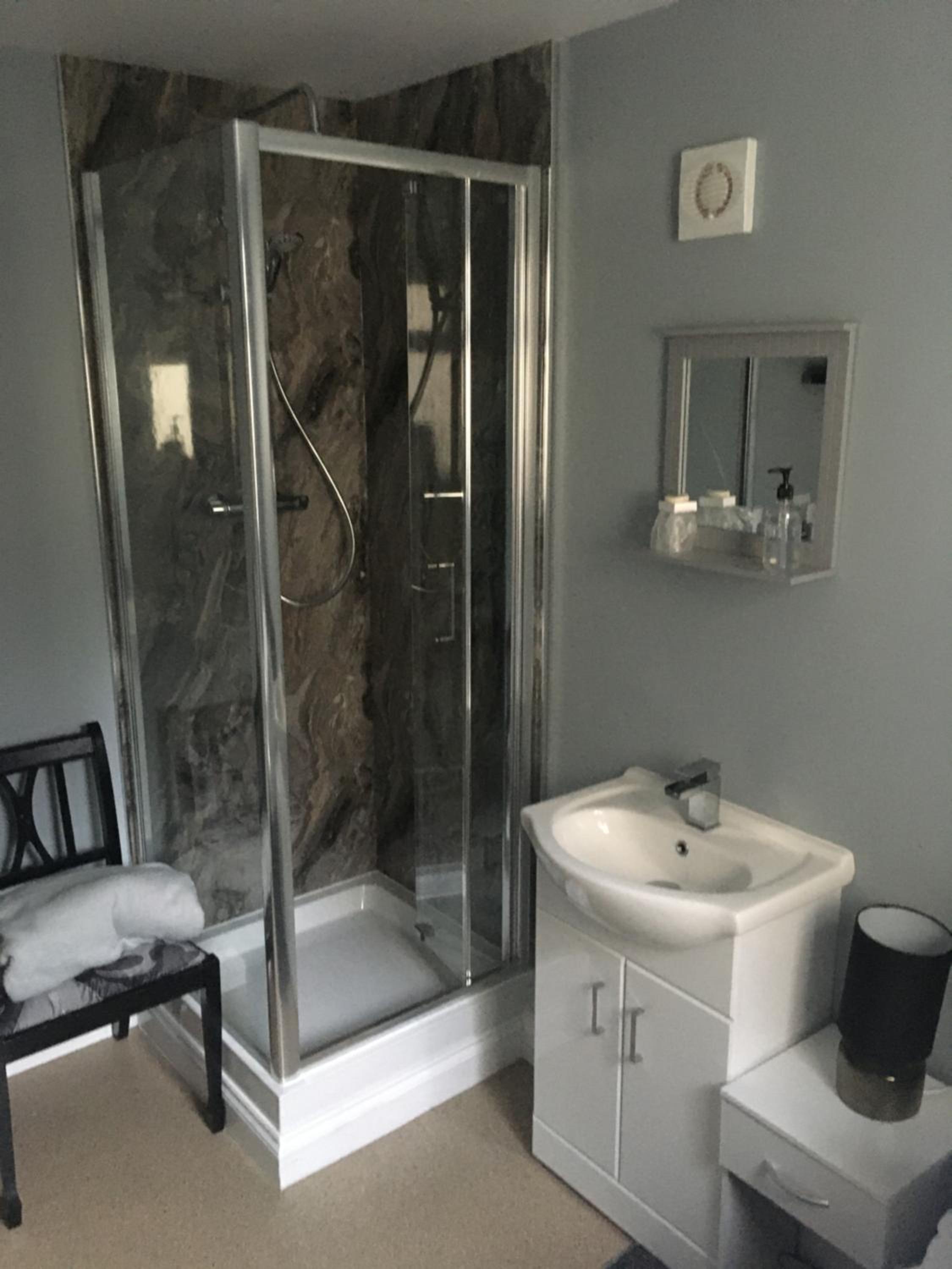 Single Room with Shower photo 2