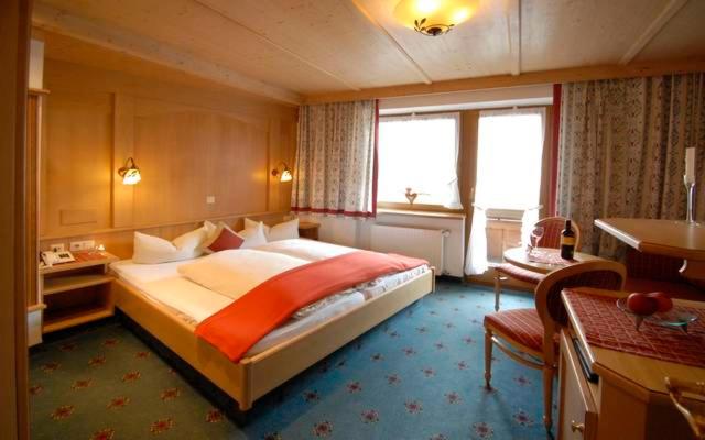Standard Double Room - Photo 4