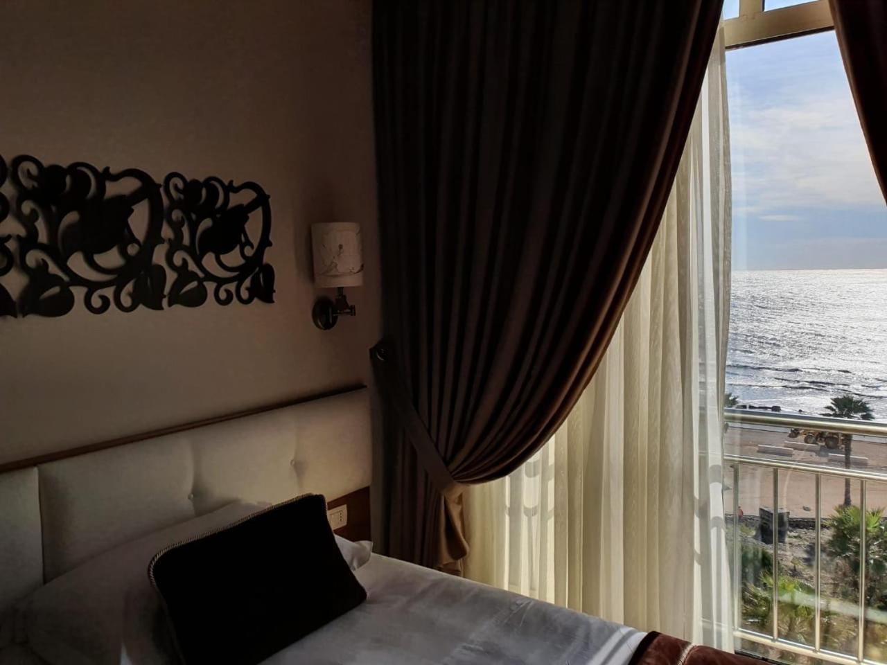 Single Room with Sea View photo 2