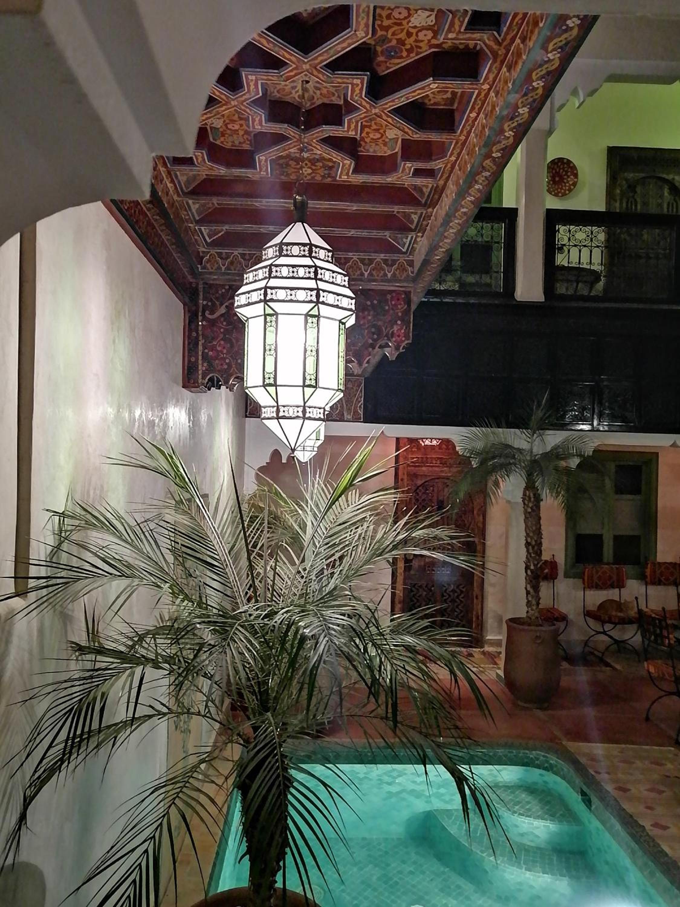 Double Room with Balcony - Photo 14