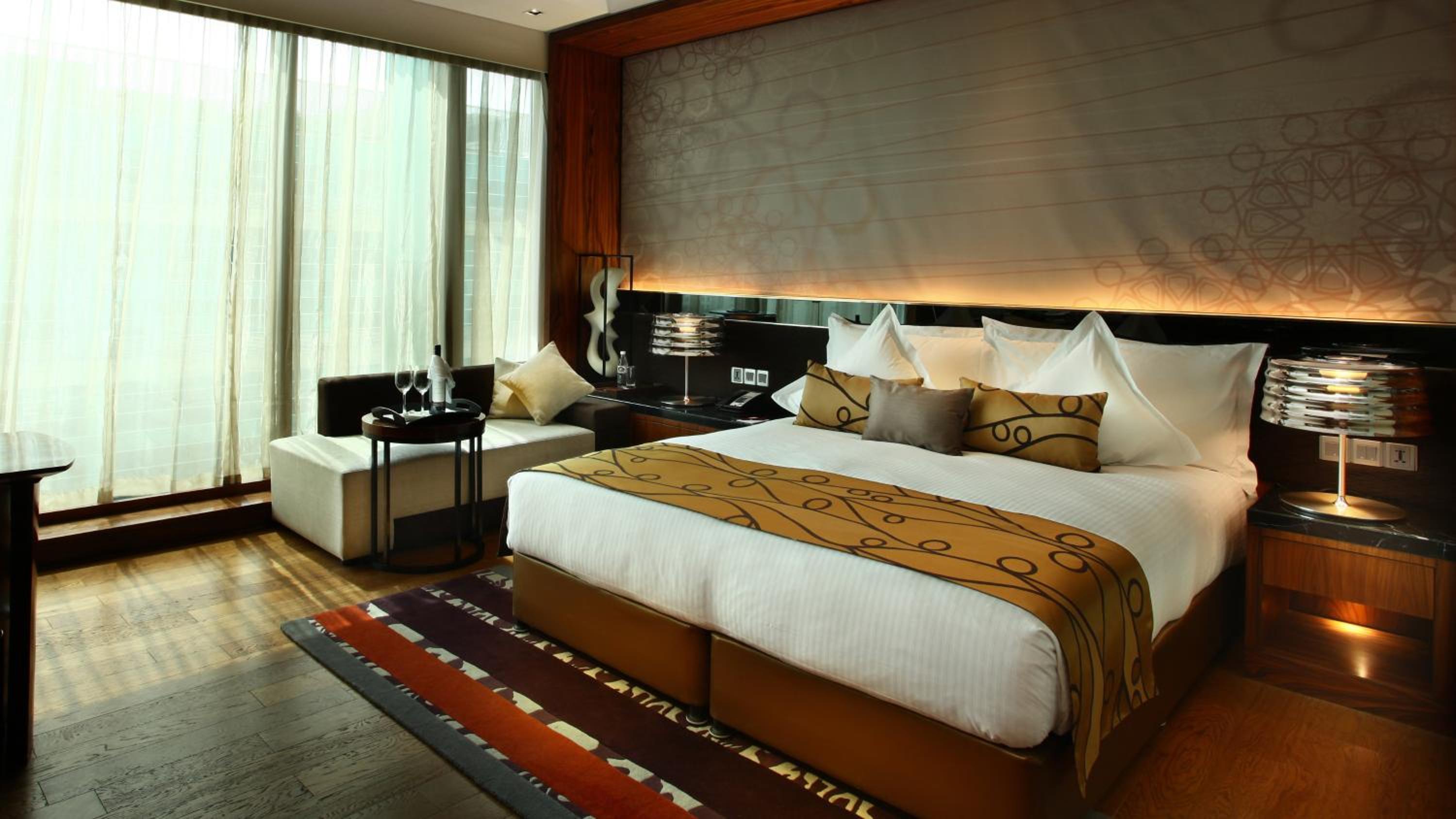 Standard King Room - Photo 2