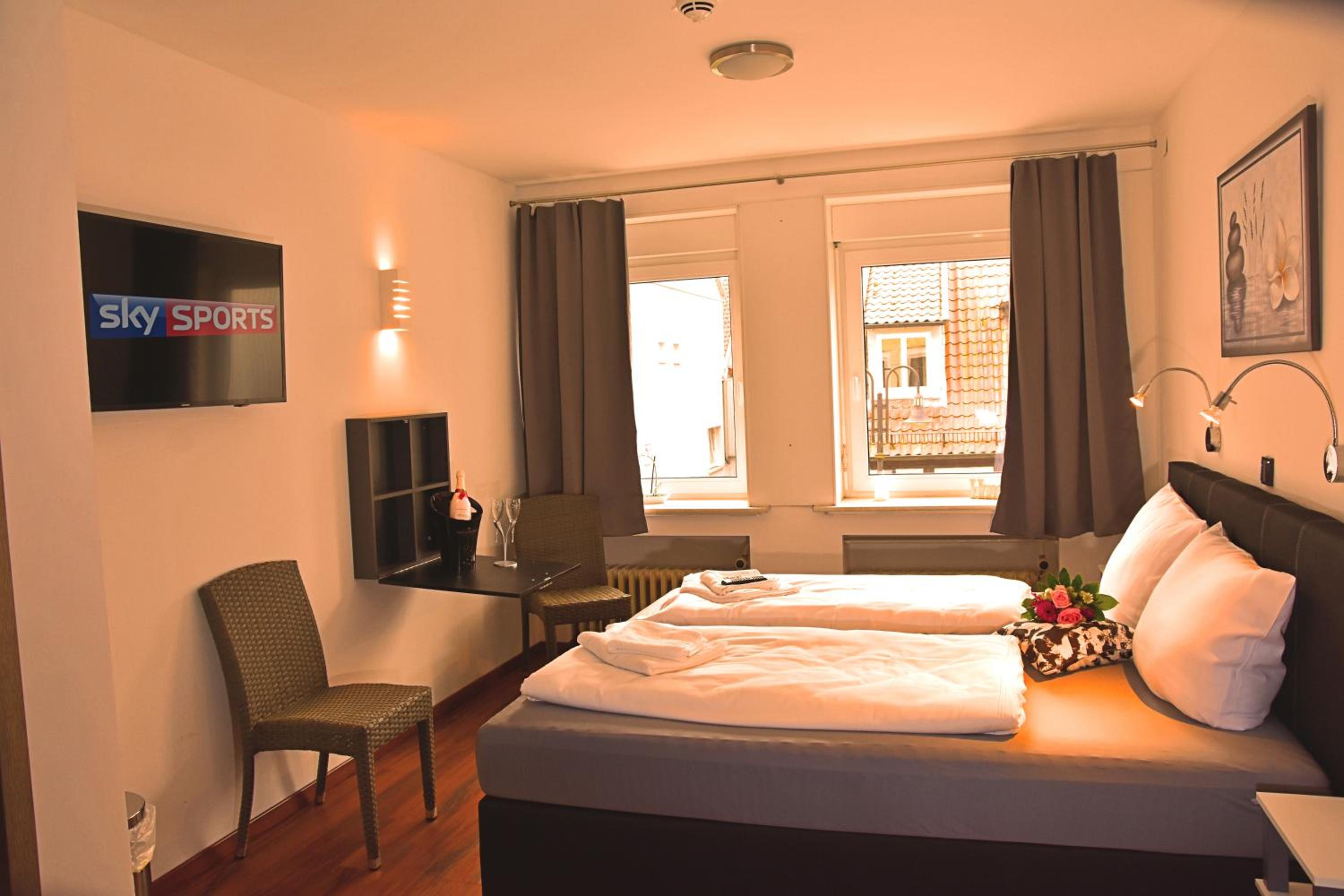 Standard Double Room - Photo 3