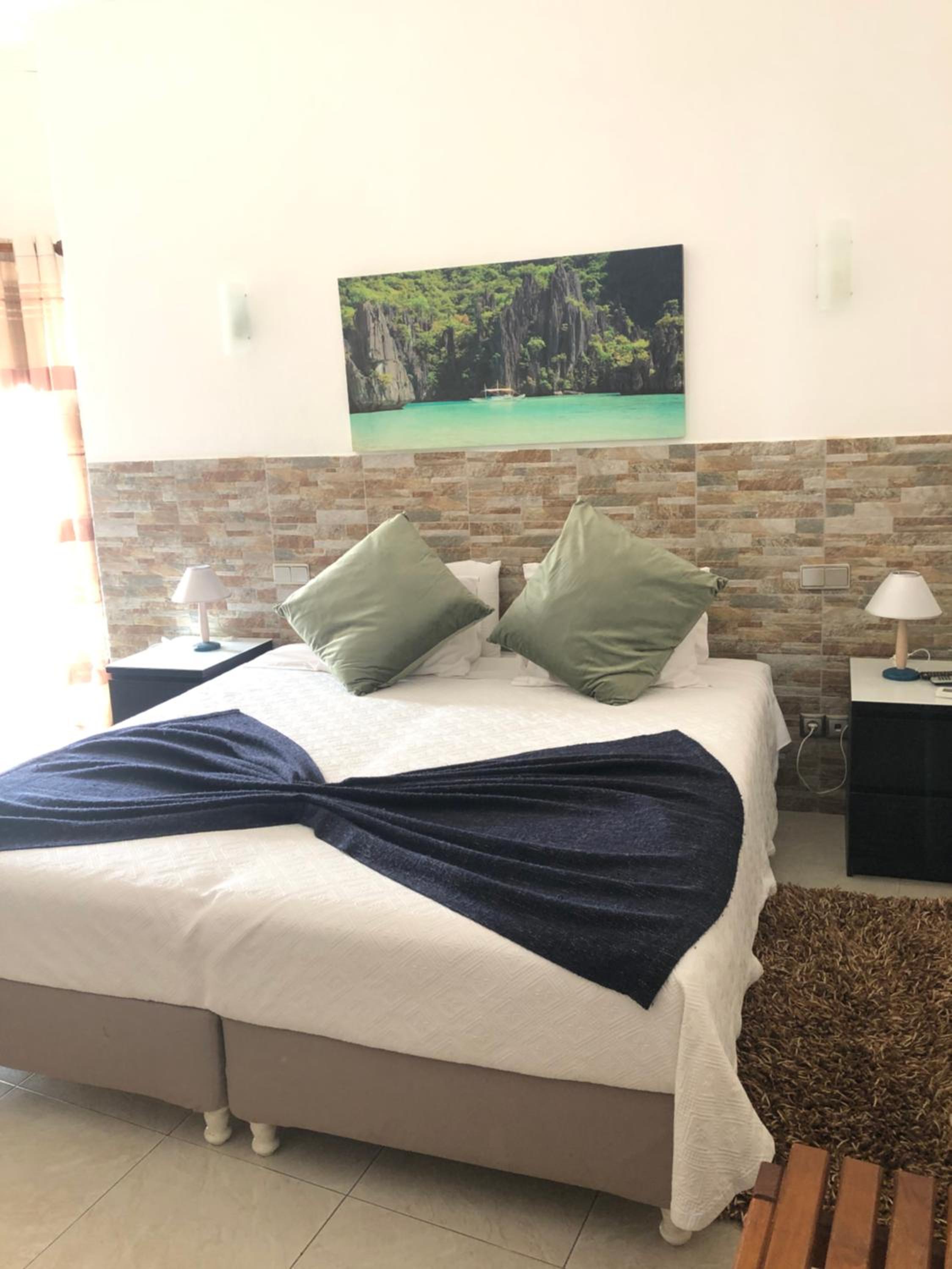 Double or Twin Room - Photo 12