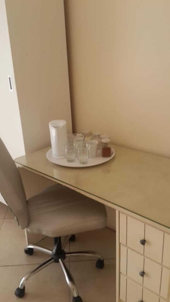 Deluxe Queen Suite - Photo 3