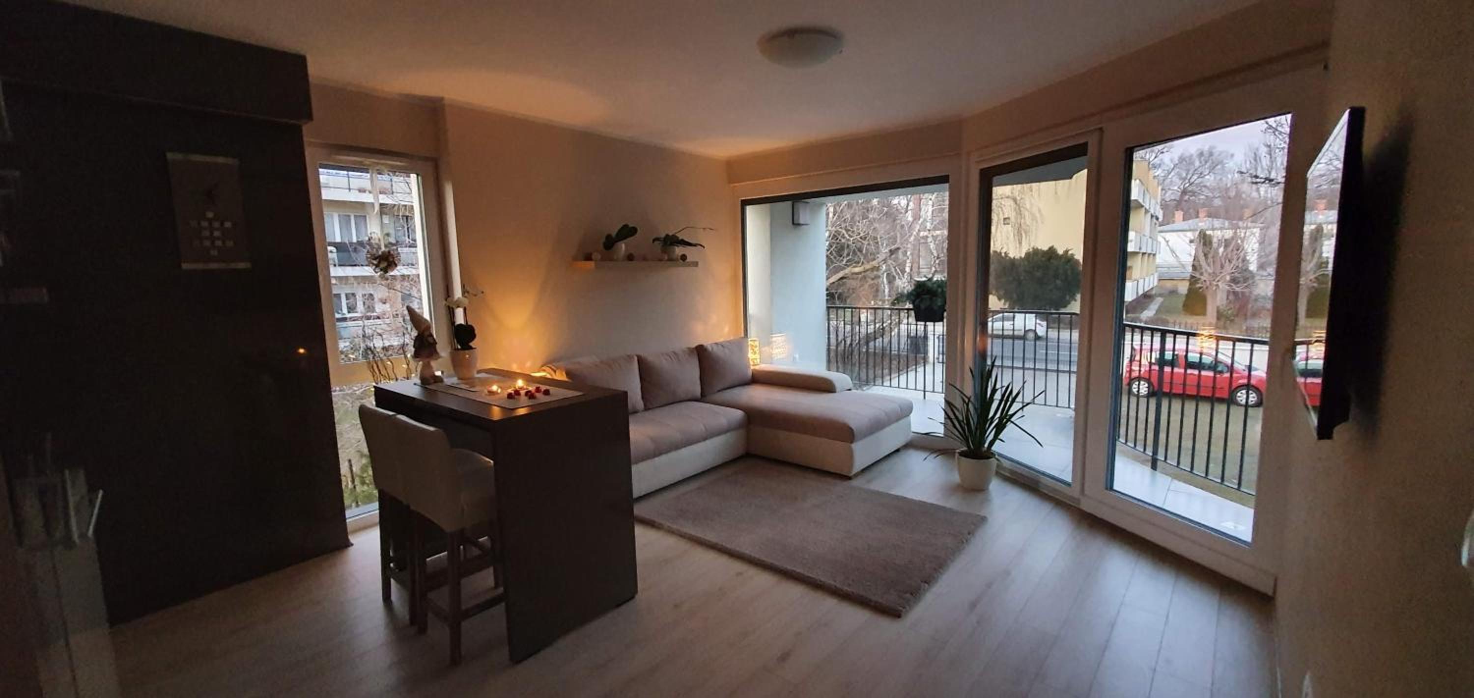 One-Bedroom Apartment - Photo 8