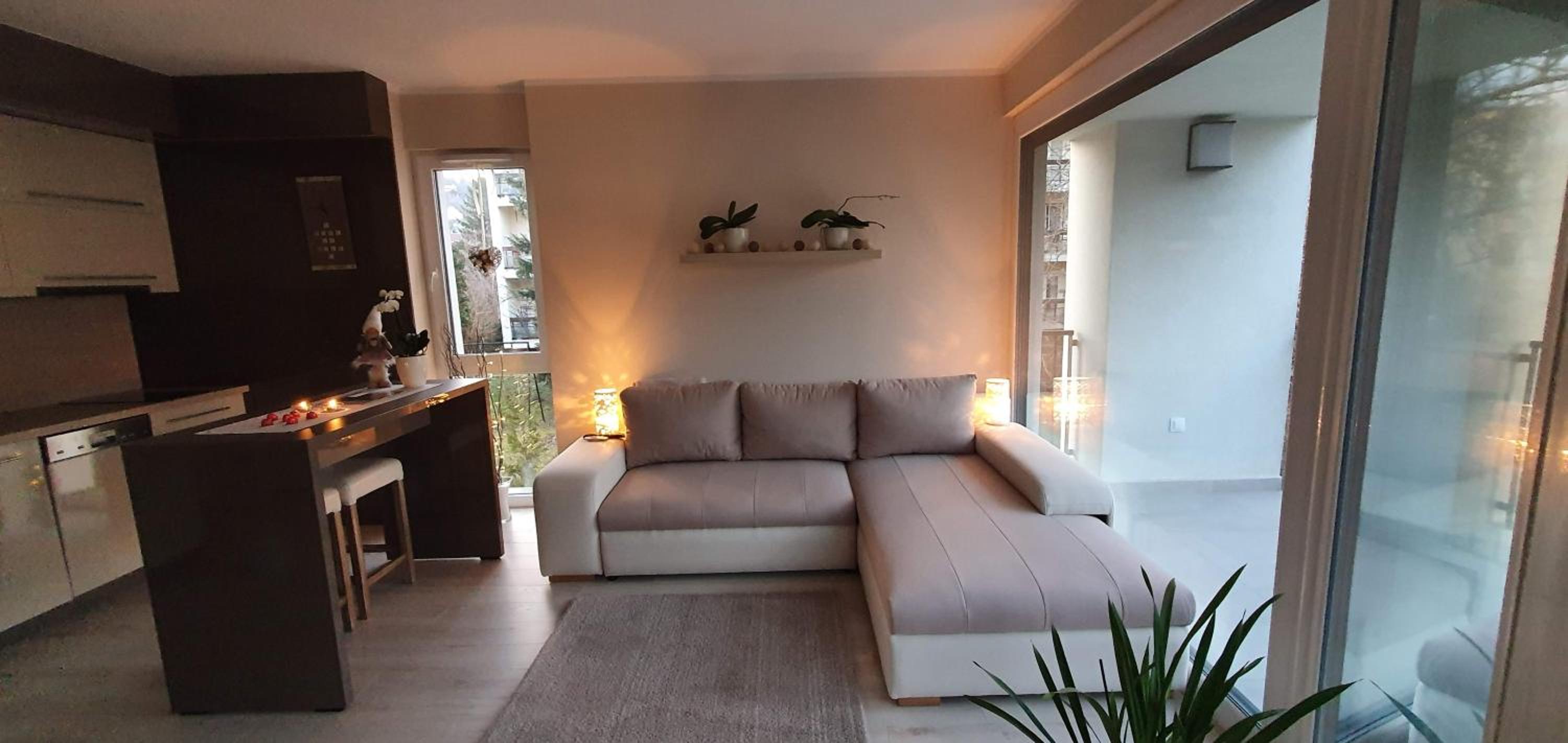 One-Bedroom Apartment - Photo 11