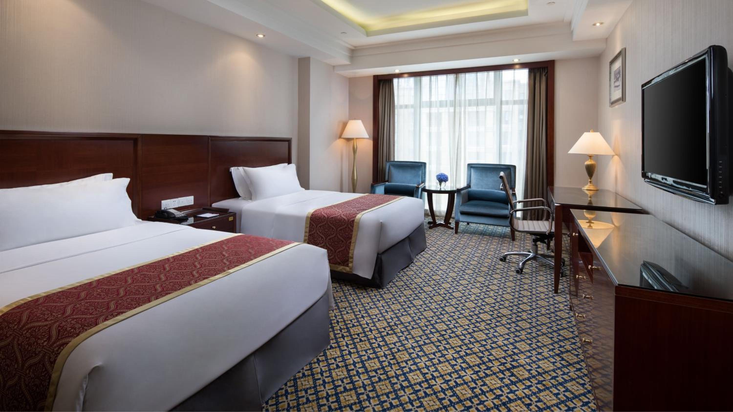 Standard Twin Room - Photo 3