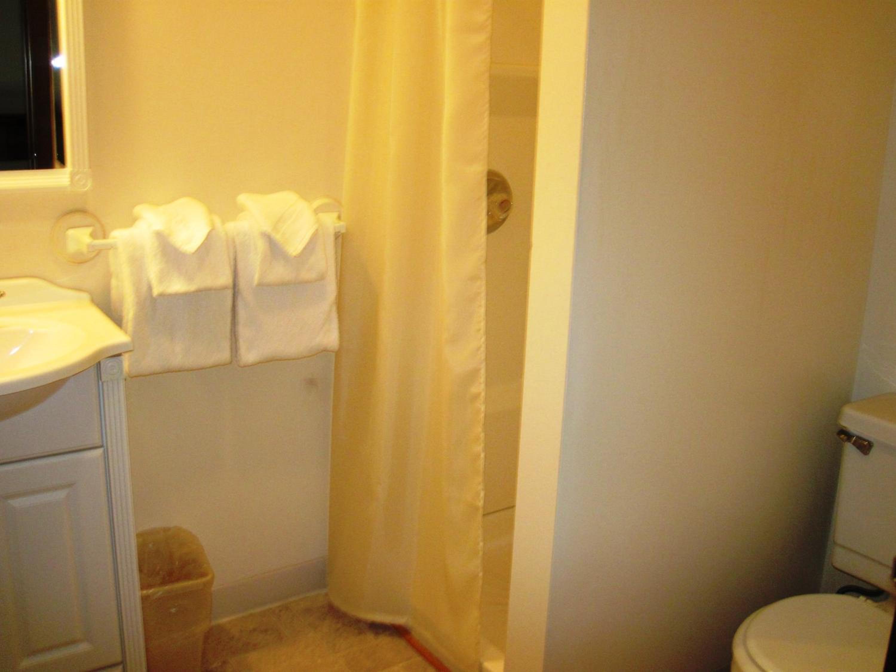 Standard Triple Room photo 2