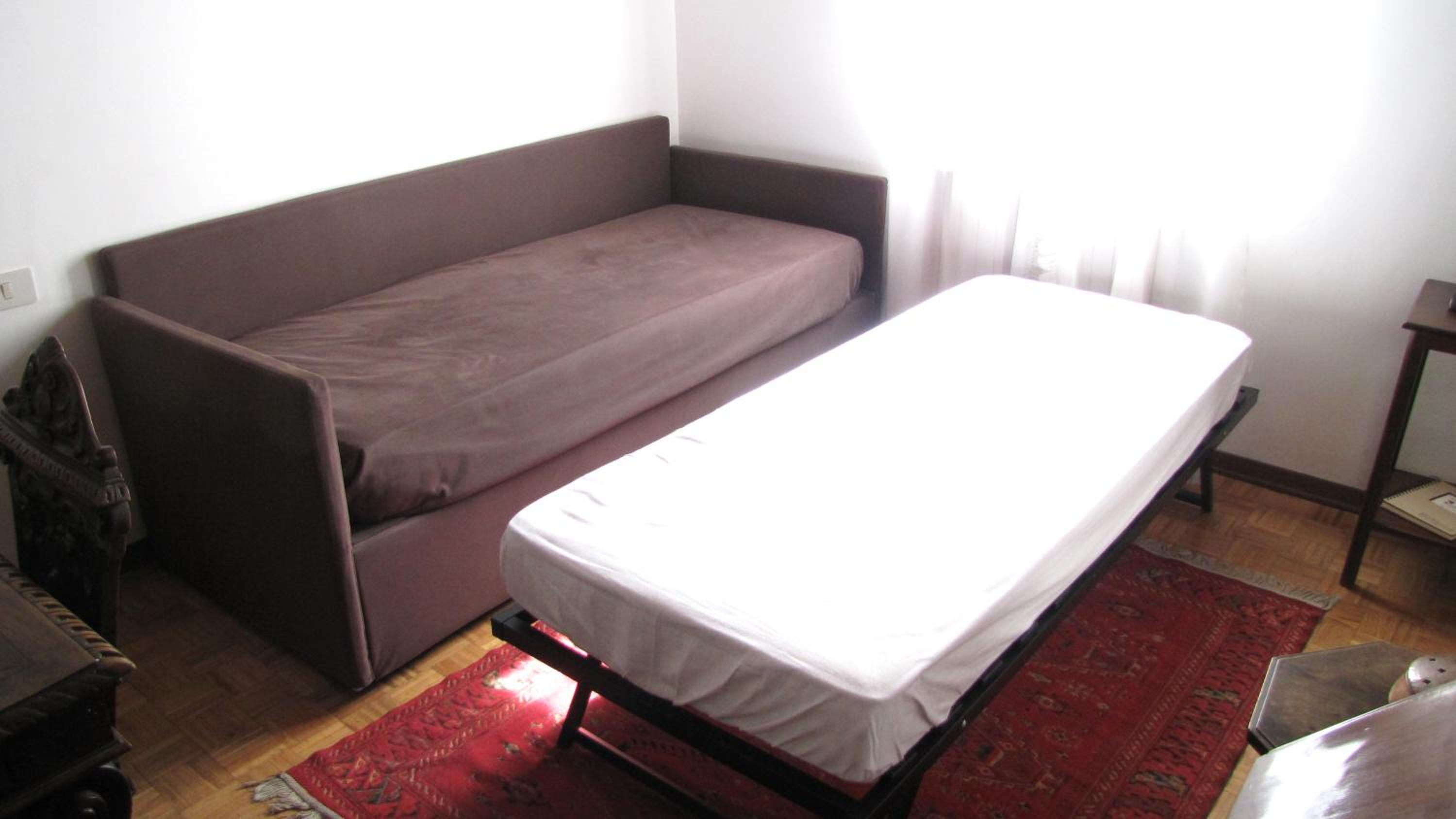 Apartment with Balcony photo 3