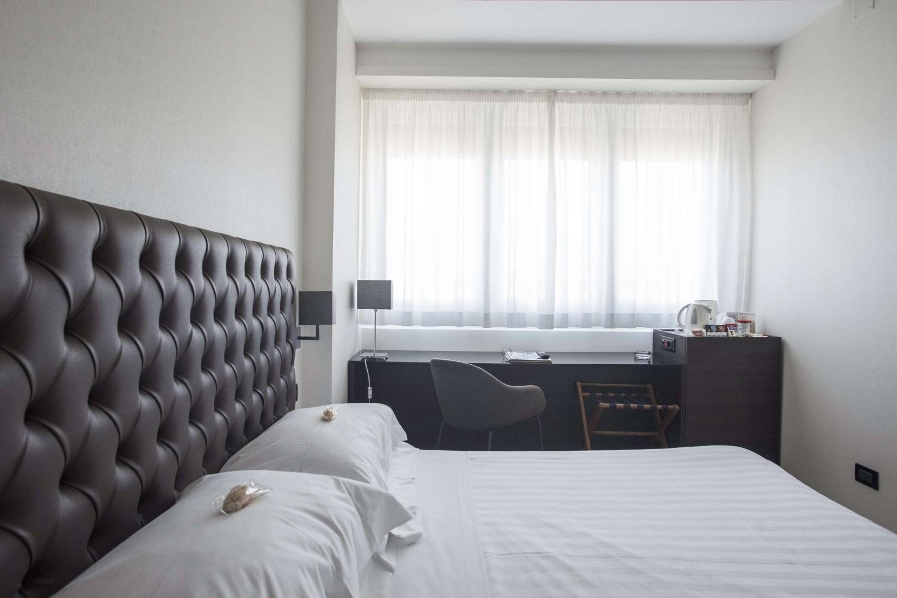 Classic Double Room - Photo 2
