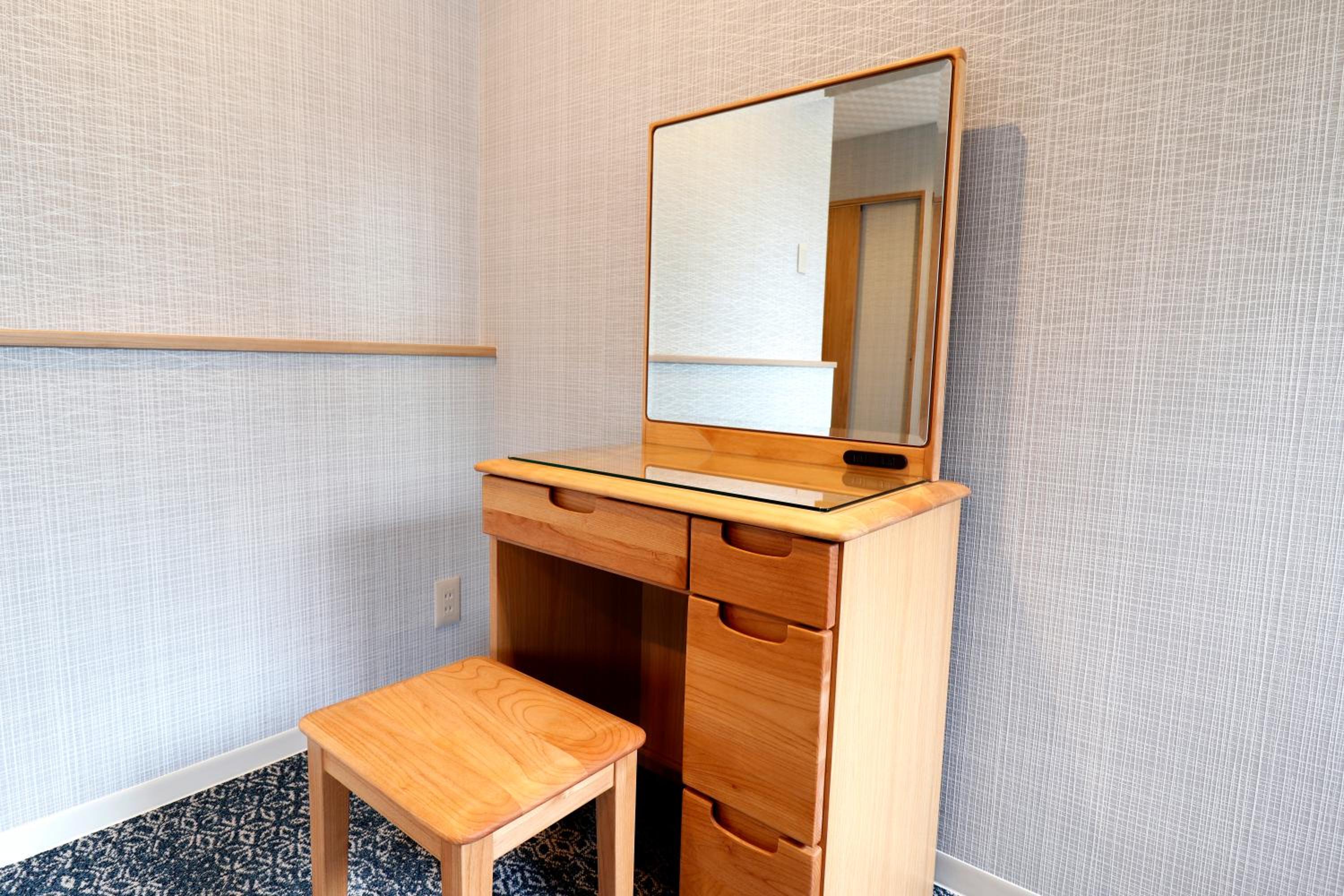 Superior King Room - Photo 16