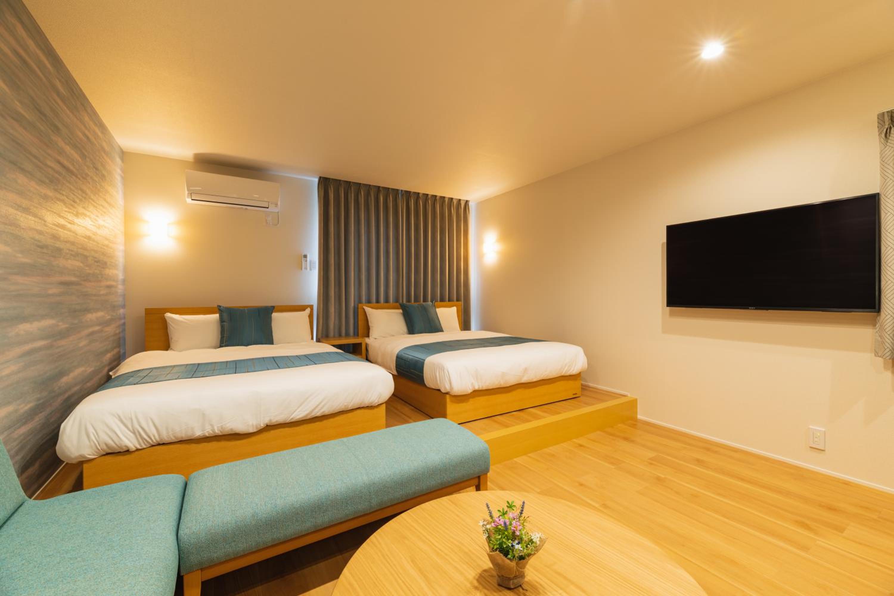 Standard Double Room with Two Double Beds - Photo 1