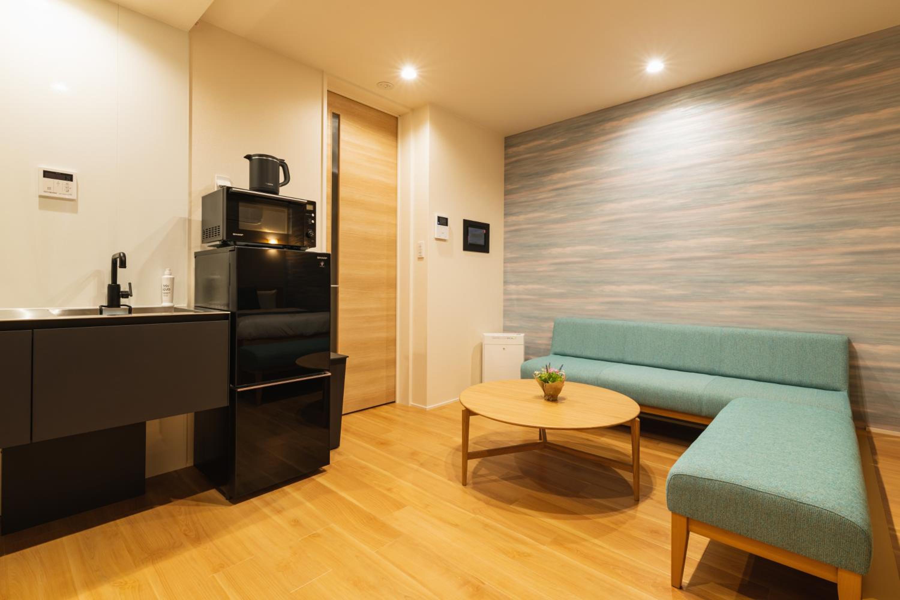 Standard Double Room with Two Double Beds - Photo 14