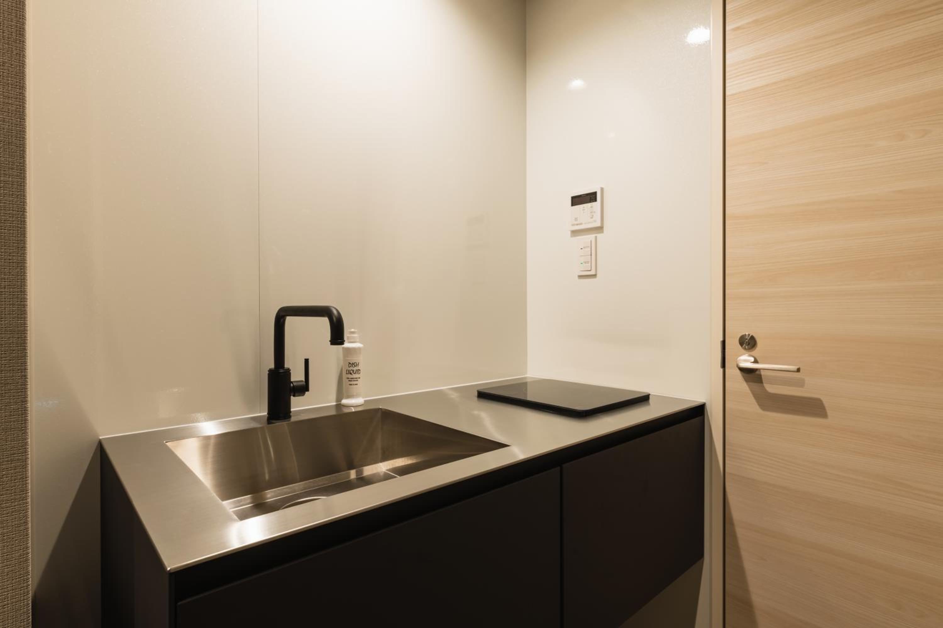 Standard Triple Room - Photo 5
