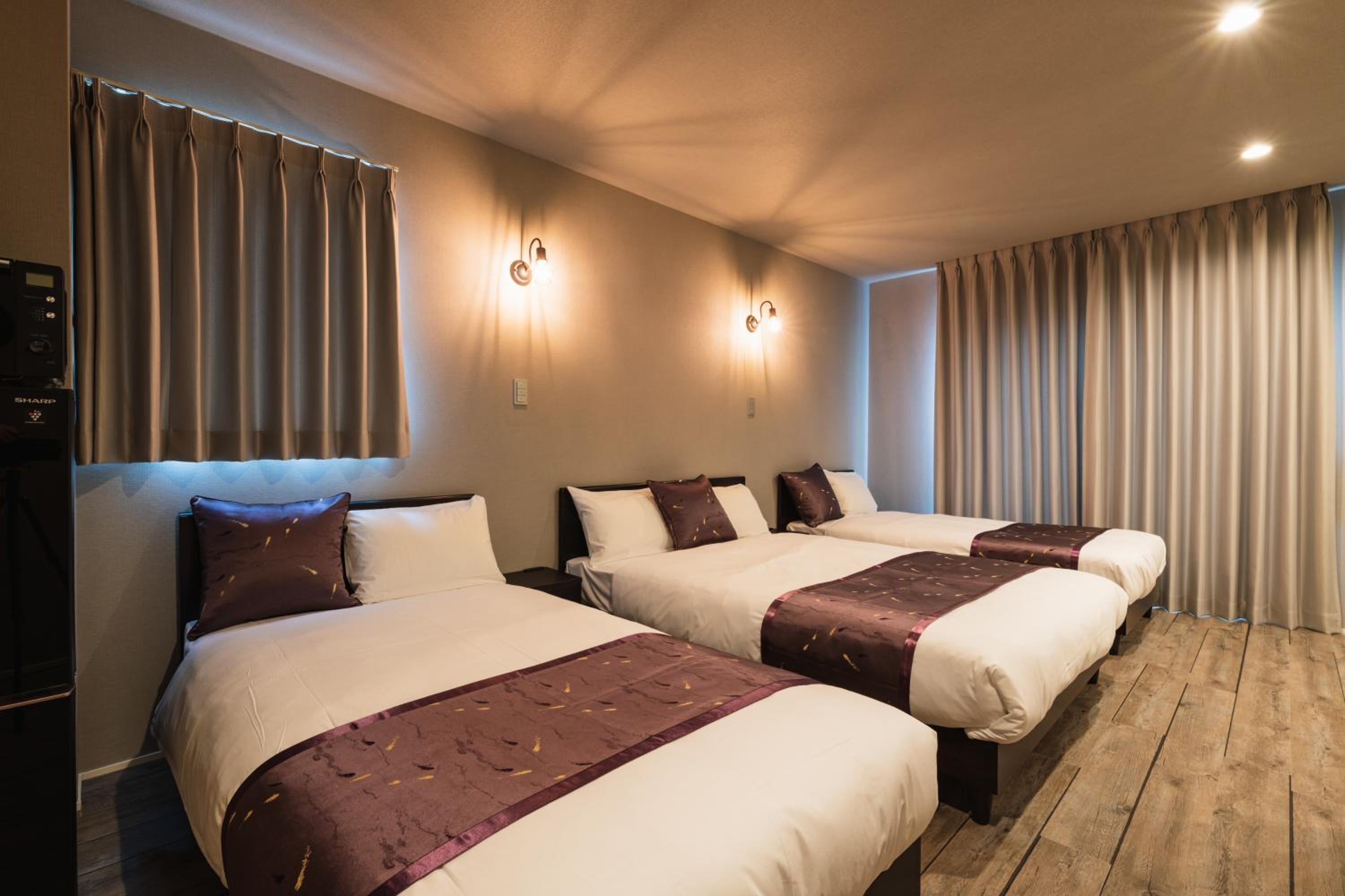 Standard Triple Room - Photo 9