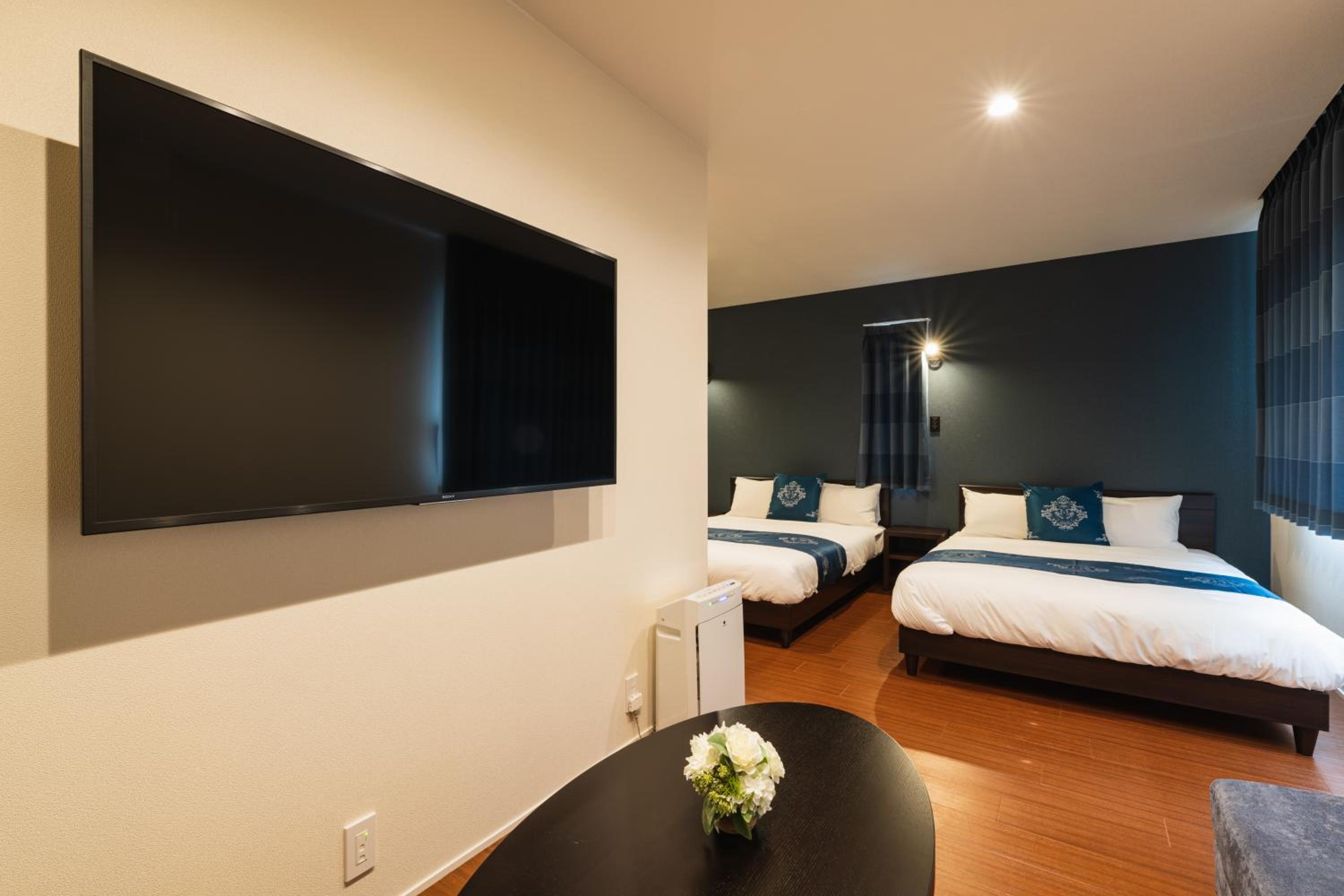 Deluxe Family Room - Photo 9