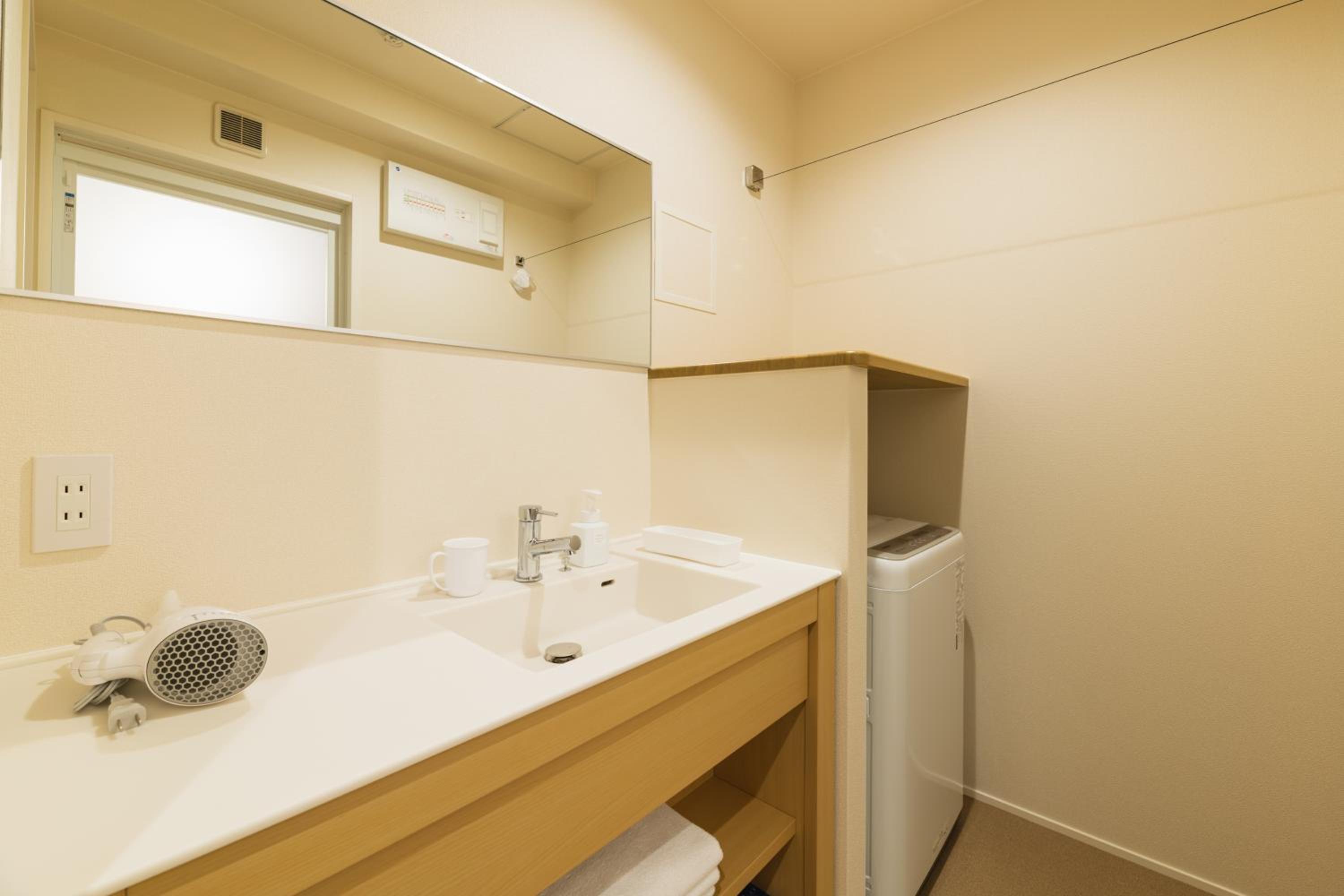 Standard Double Room with Two Double Beds - Photo 10