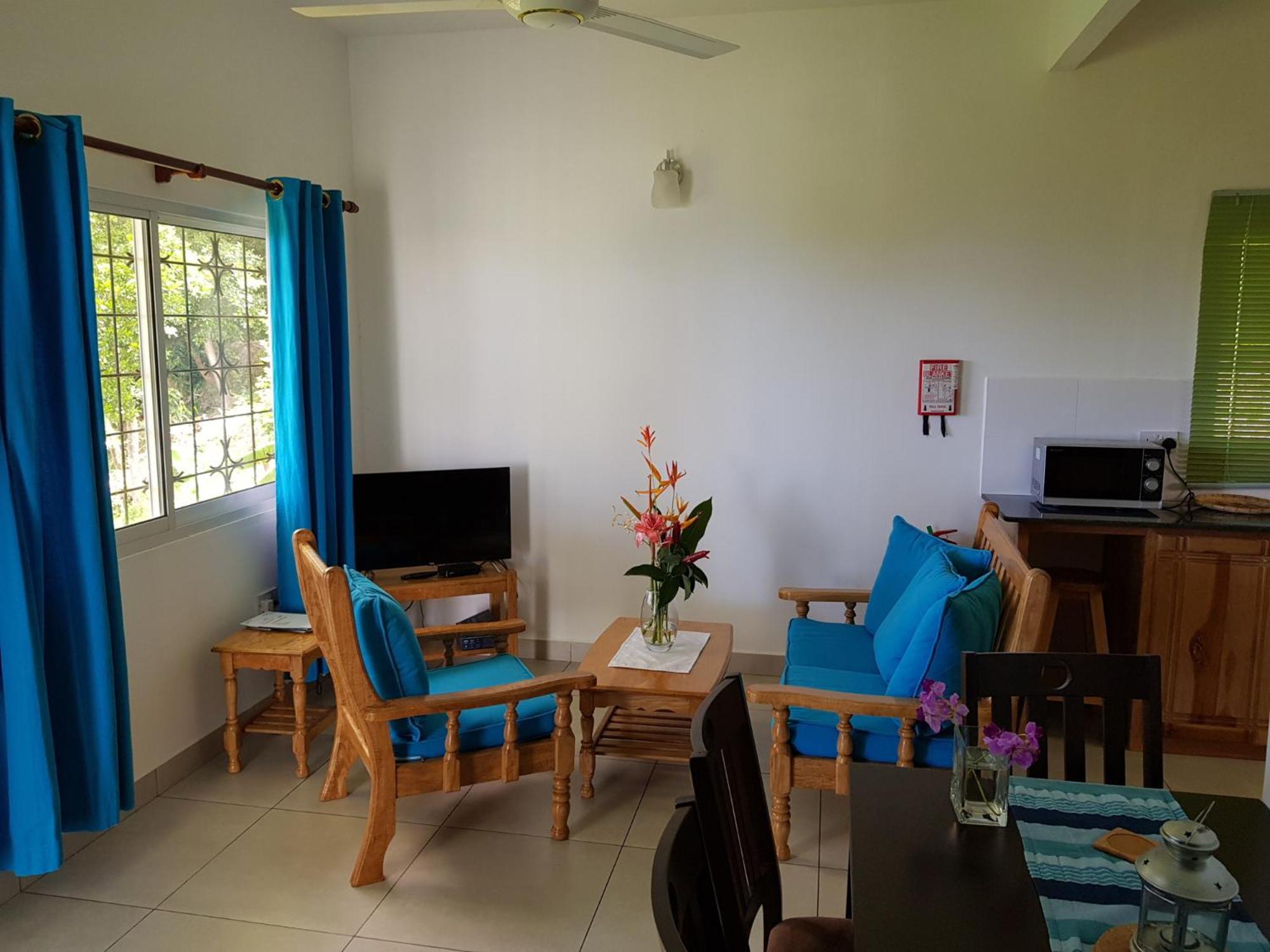 One-Bedroom House photo 1