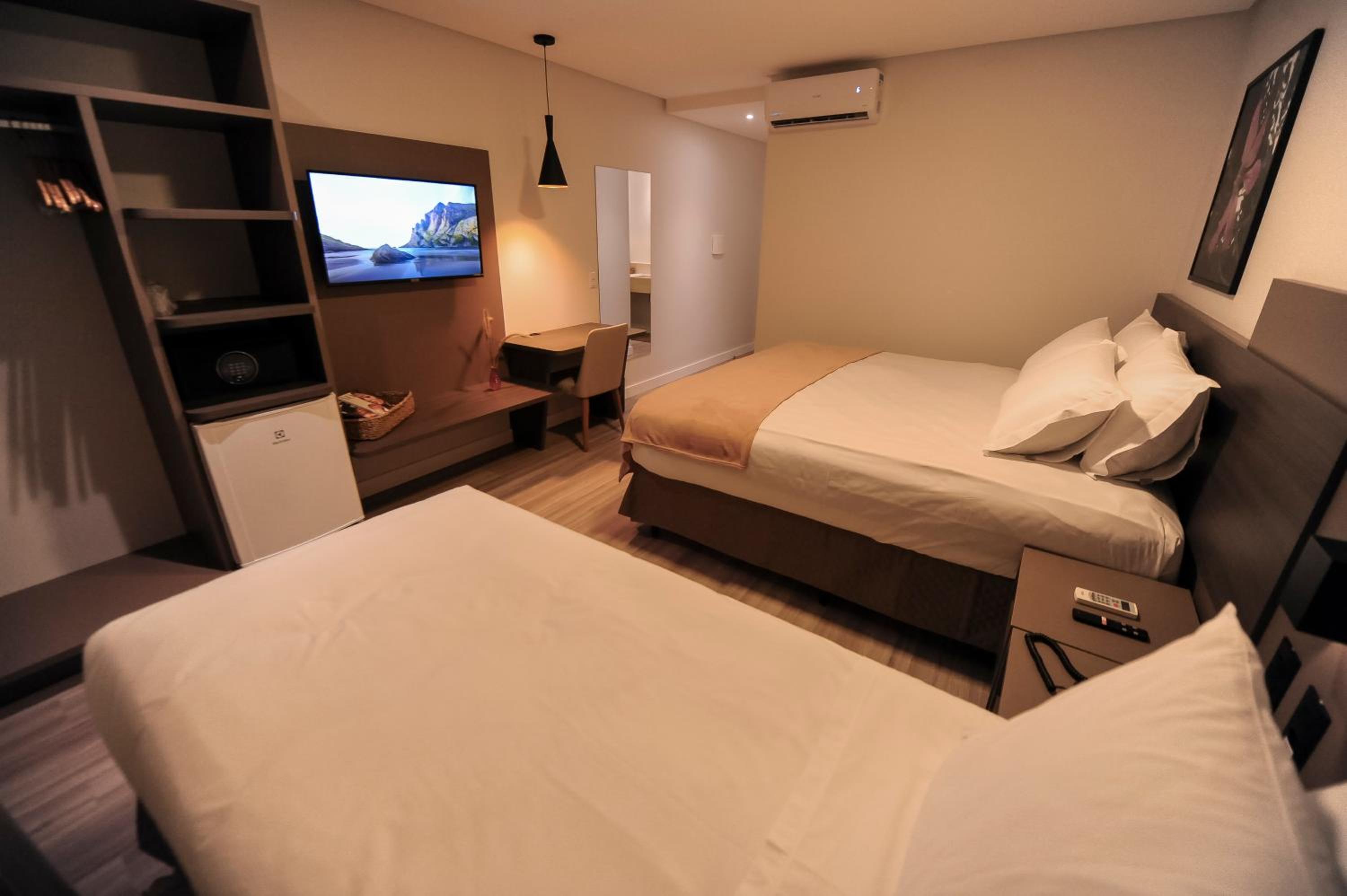 Twin Room - Photo 6