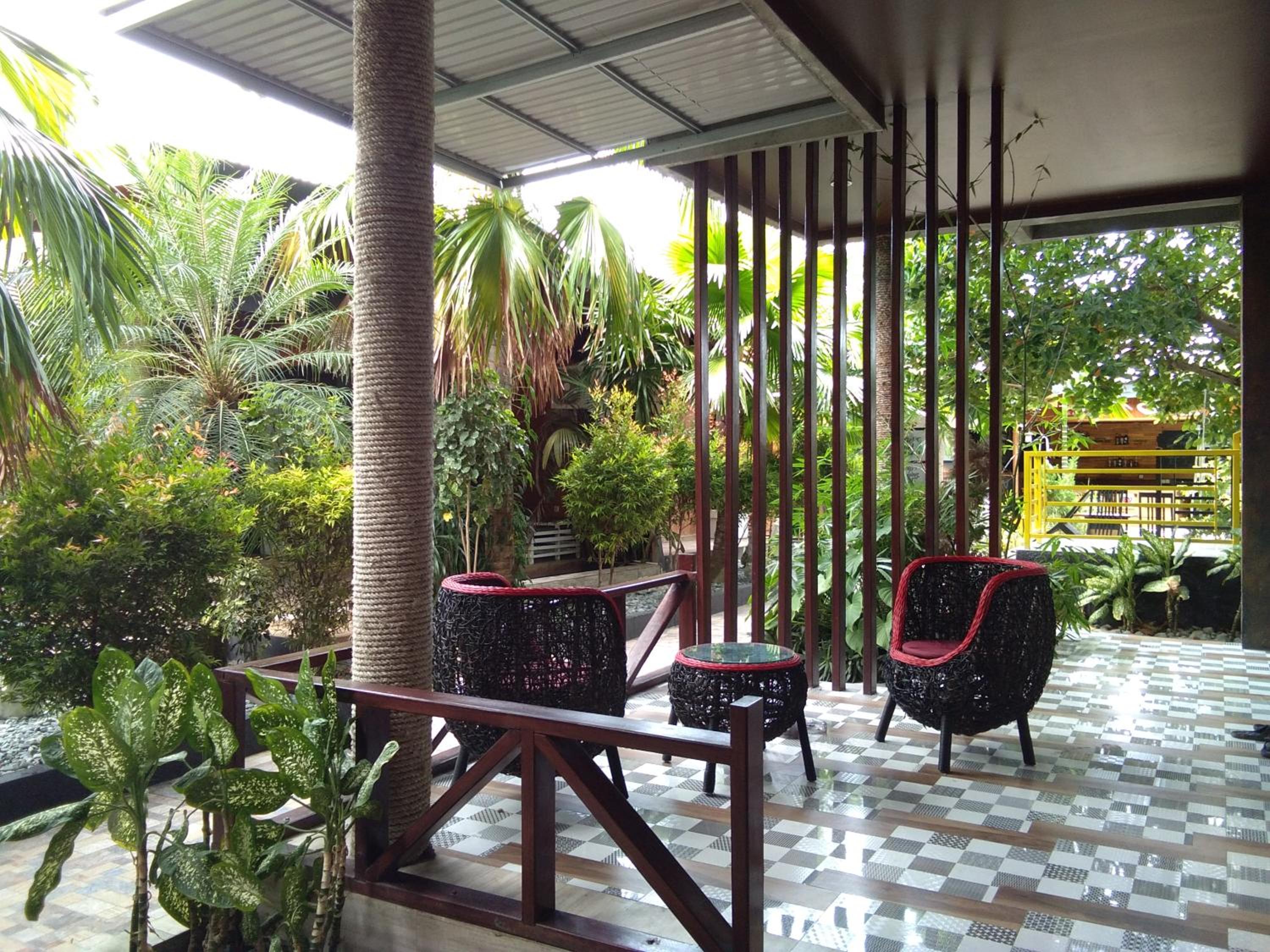 Deluxe Double or Twin Room with Balcony - Photo 4