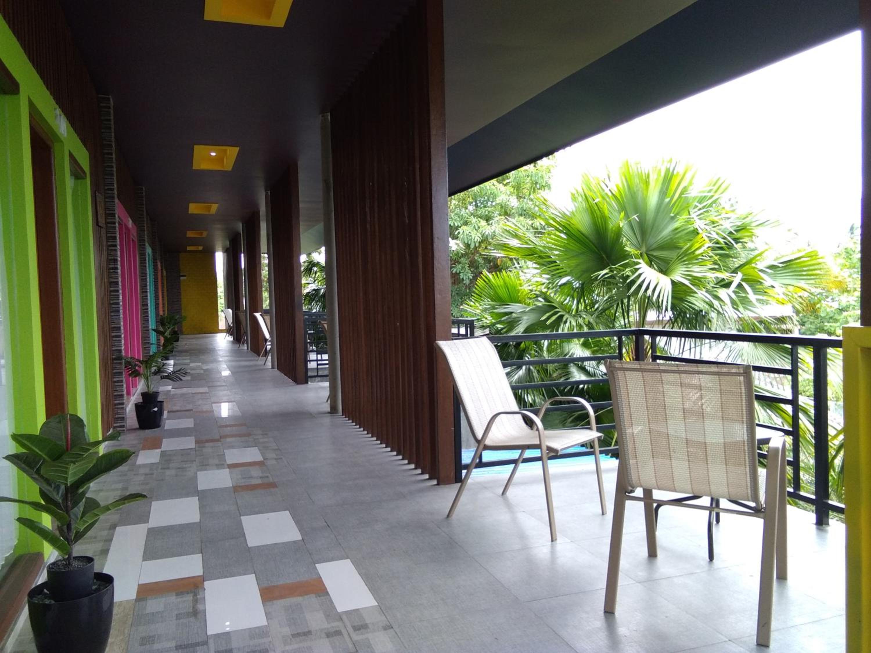 Deluxe Double or Twin Room with Balcony - Photo 5