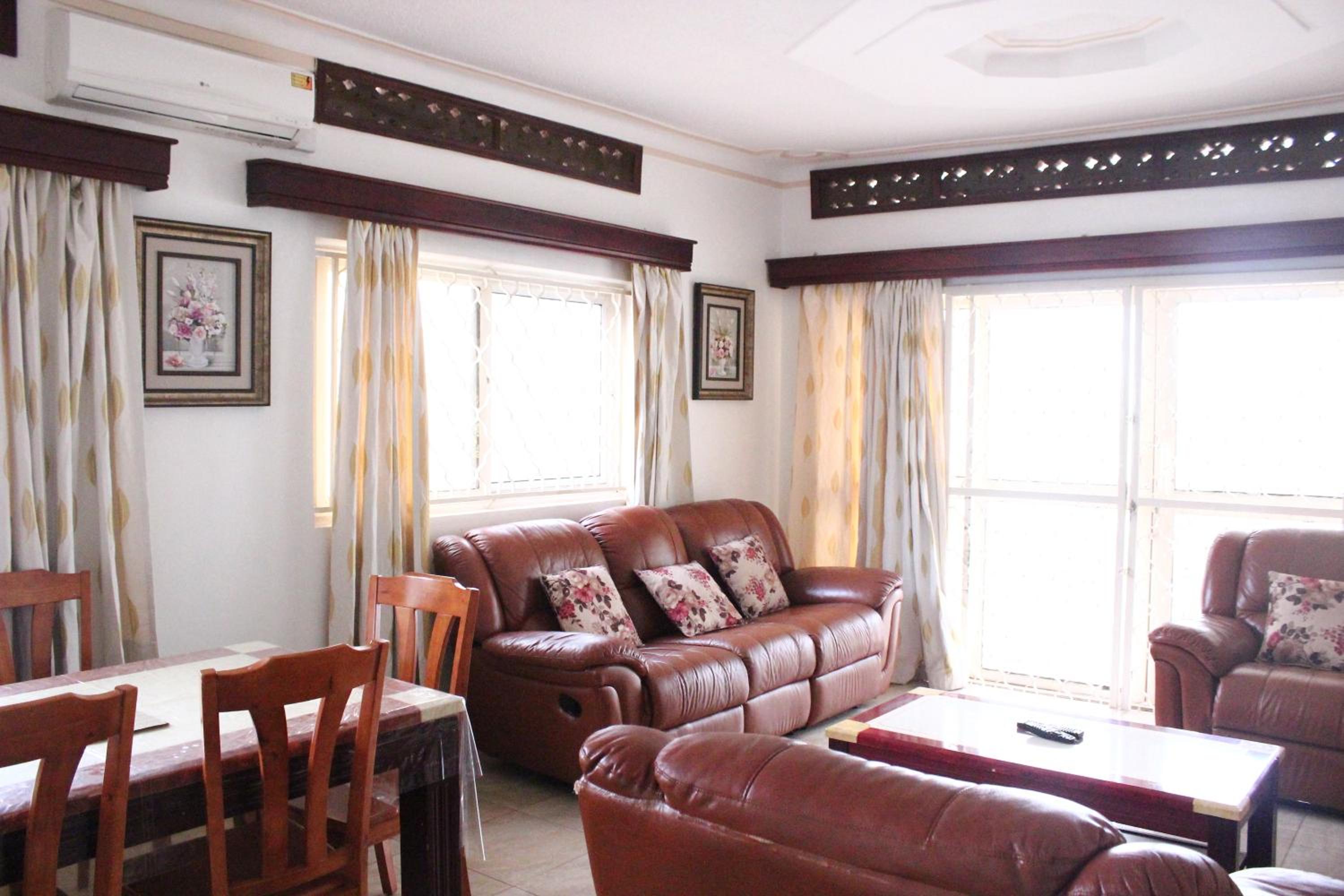 Two-Bedroom House photo 3